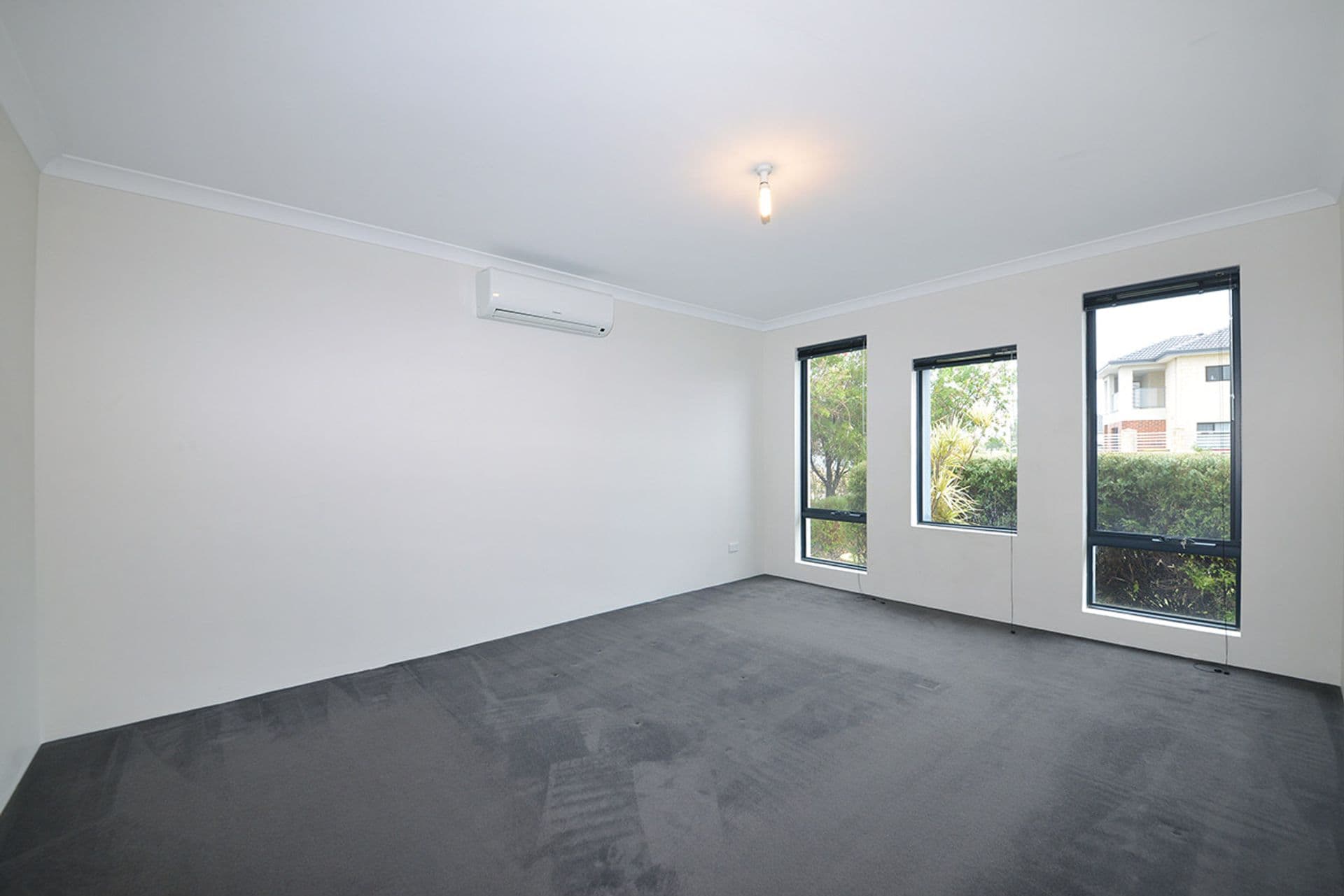 28 Altrincham Grove, Butler, WA, 6036, Butler - Thumbnail 4
