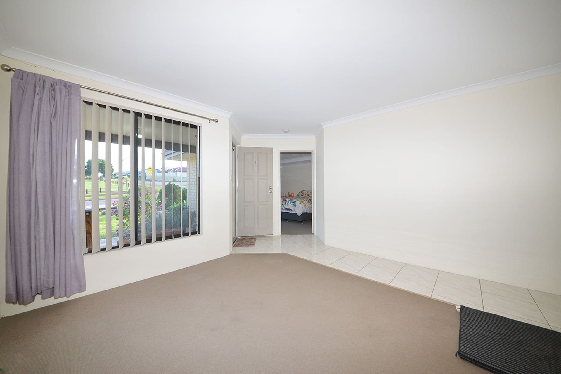 8 Pomona Way, Clarkson, WA, 6030, Clarkson - Thumbnail 4