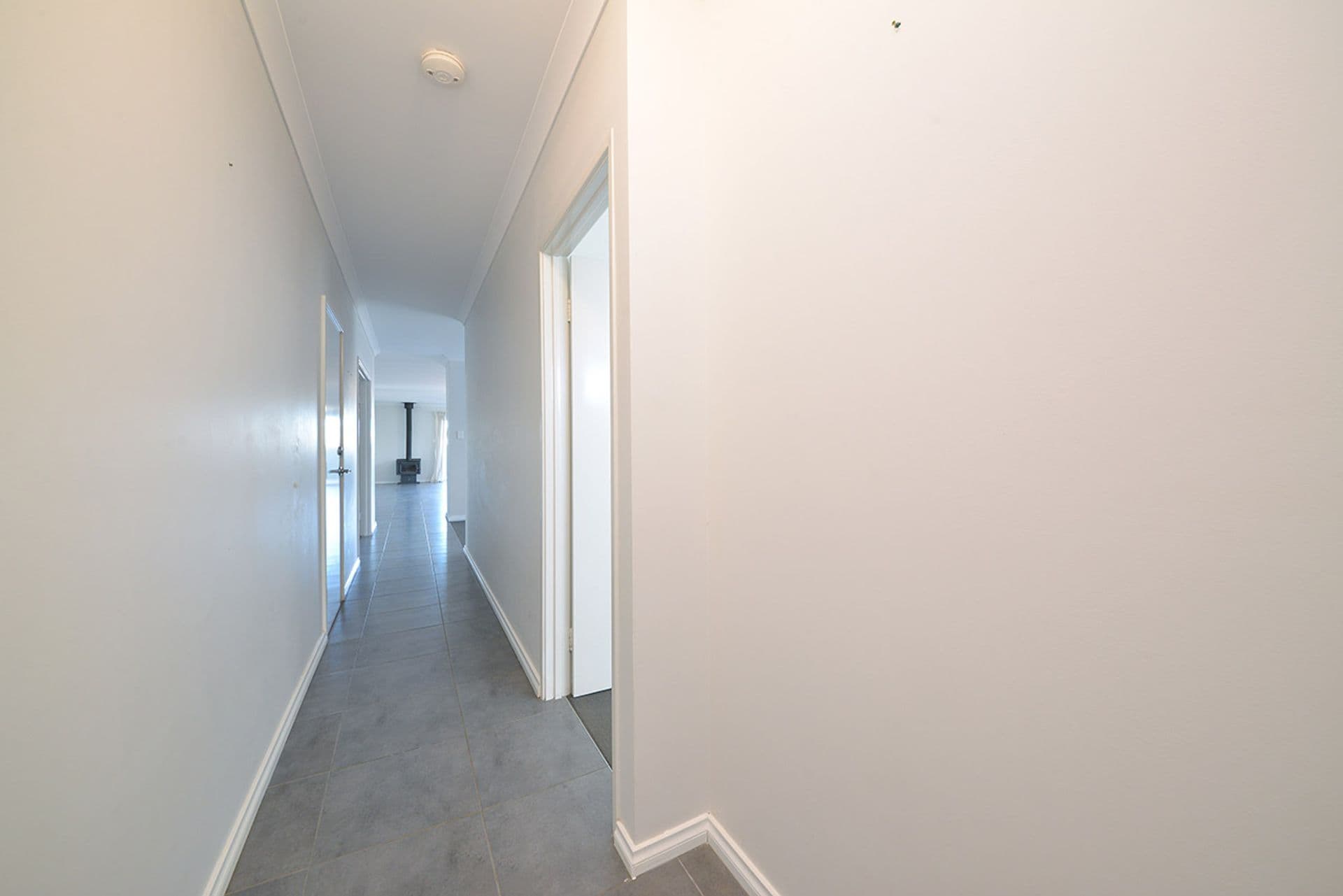 8 Manila Road, Clarkson, WA, 6030, Clarkson - Thumbnail 3