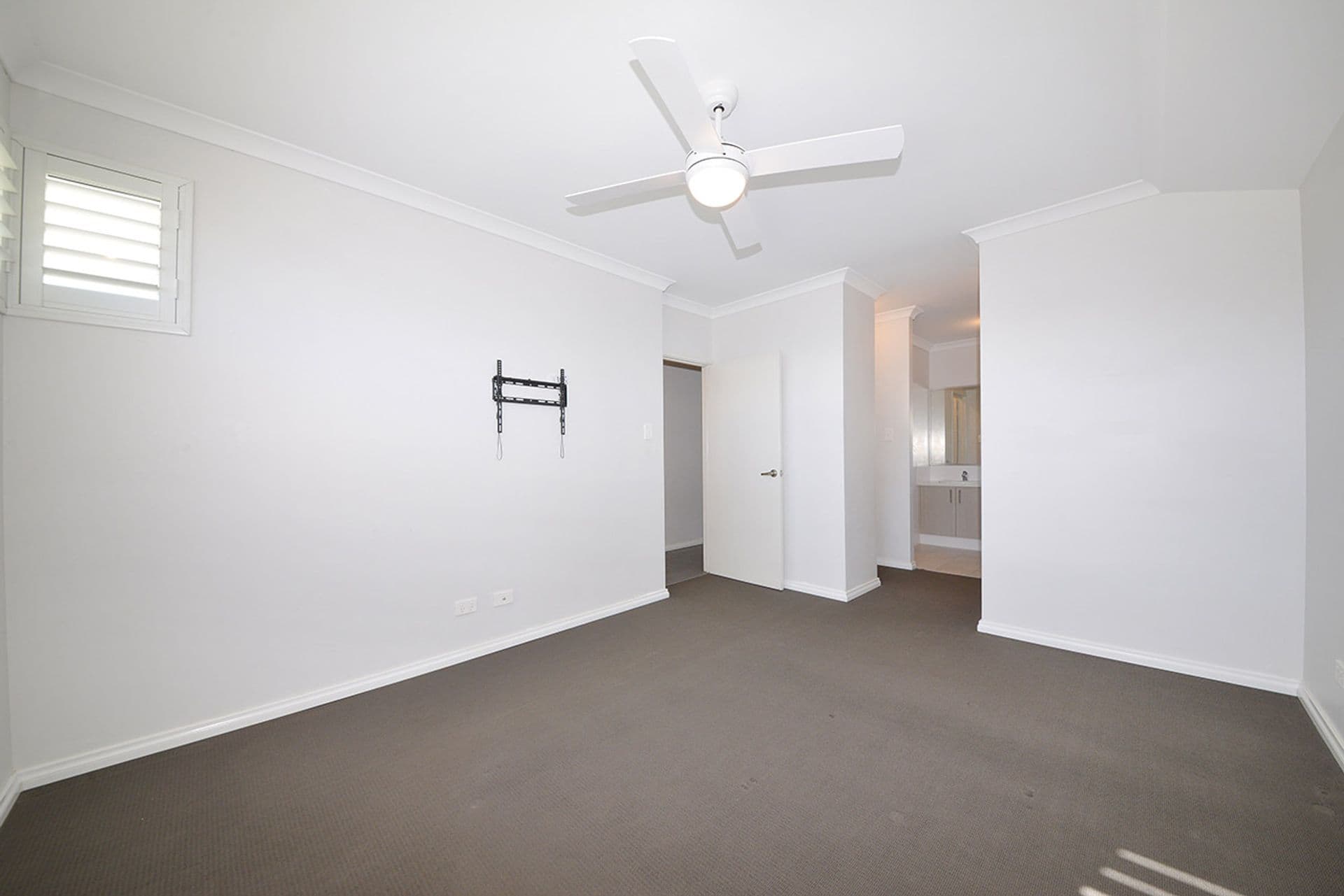8 Manila Road, Clarkson, WA, 6030, Clarkson - Thumbnail 5
