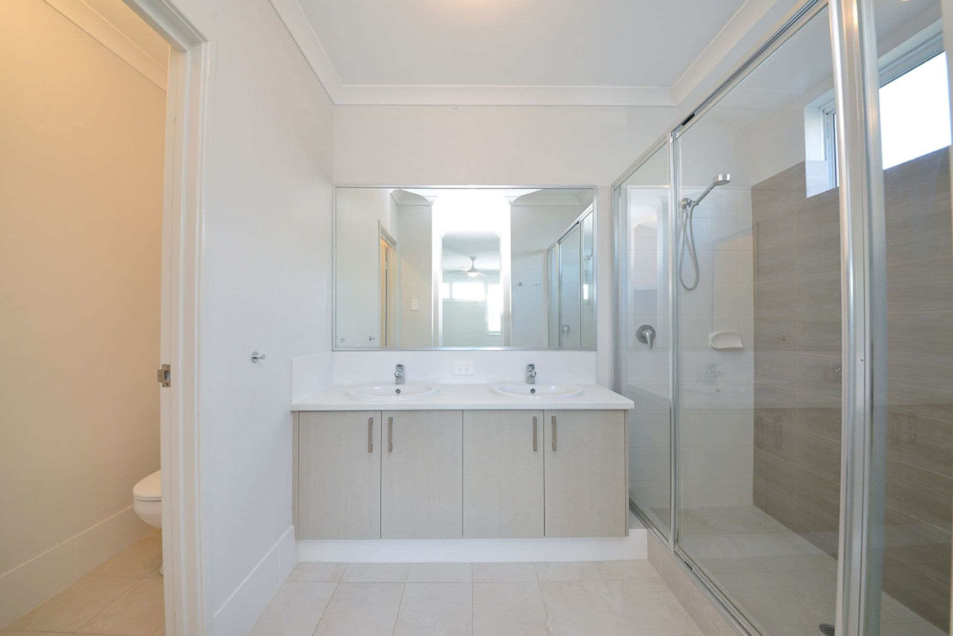 8 Manila Road, Clarkson, WA, 6030, Clarkson - Thumbnail 6