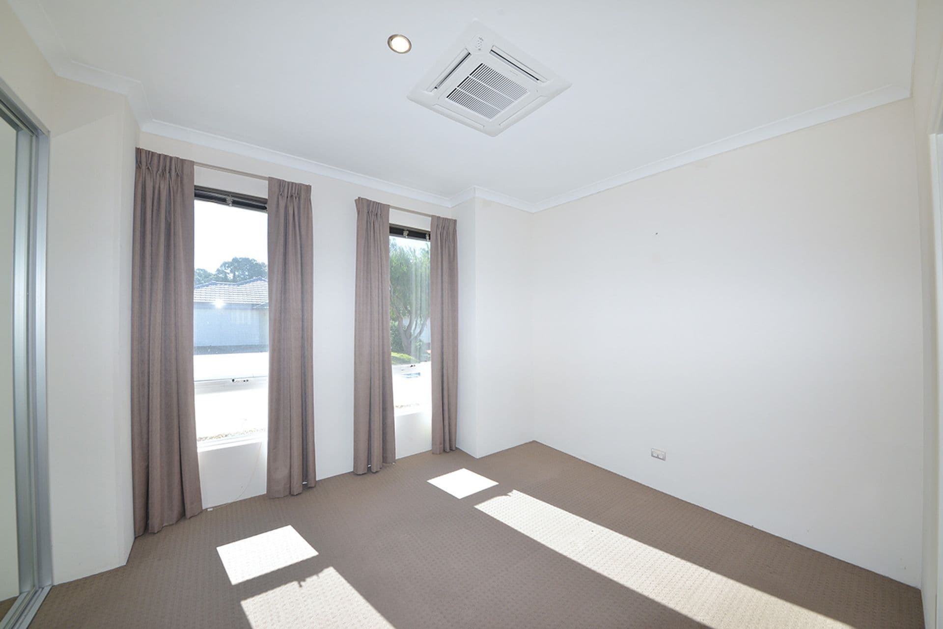 65A Eastwall Parkway, Butler, WA, 6036, Butler - Thumbnail 4