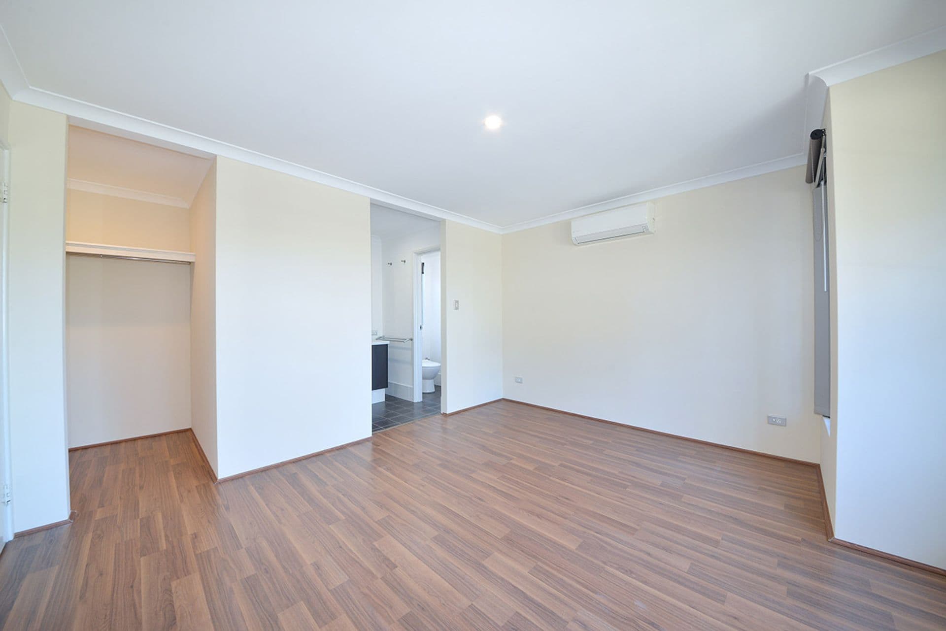 8 Salwood Loop, Banksia Grove, WA, 6031, Banksia Grove - Thumbnail 8