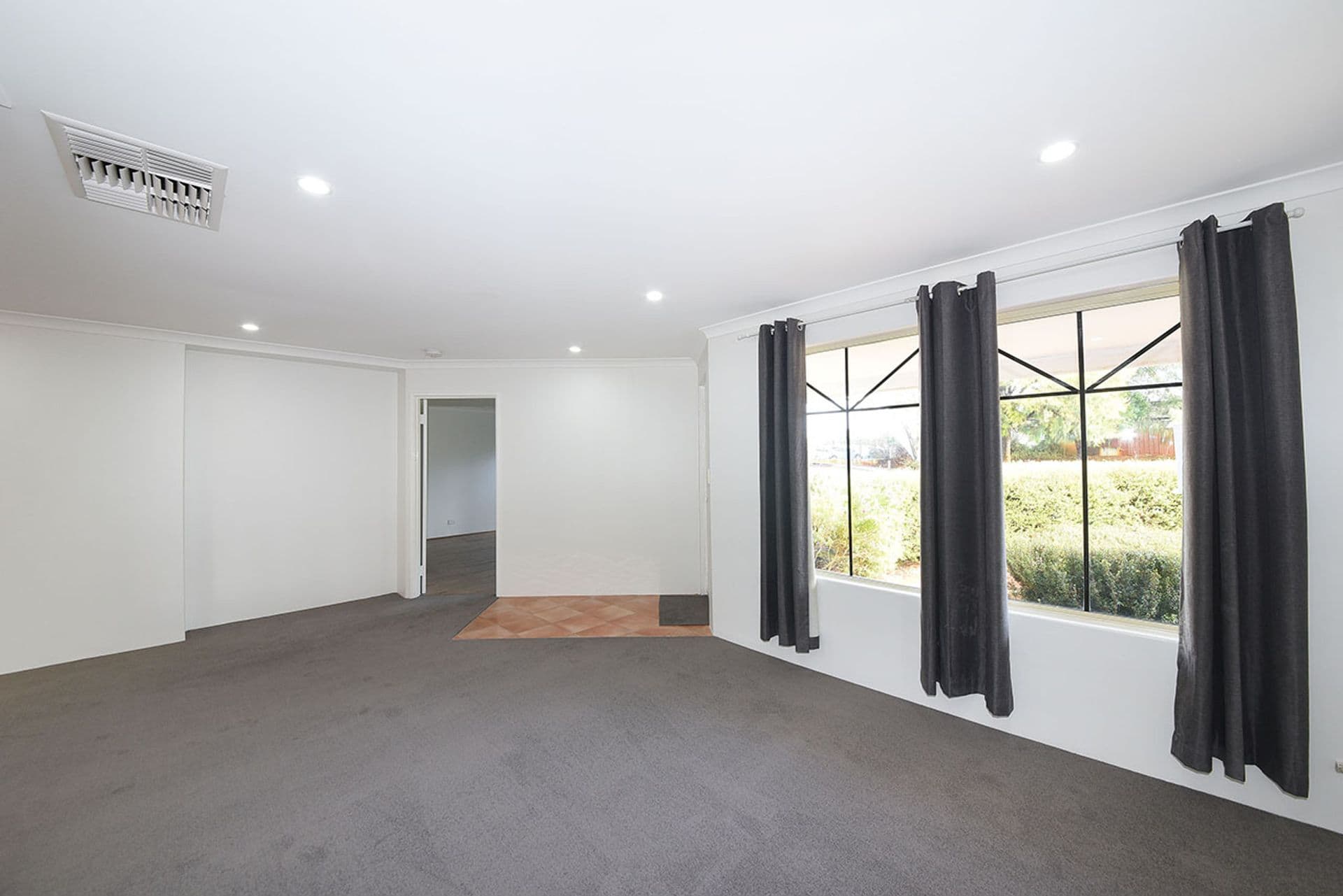 59 Burnett Drive, Clarkson, WA, 6030, Clarkson - Thumbnail 5