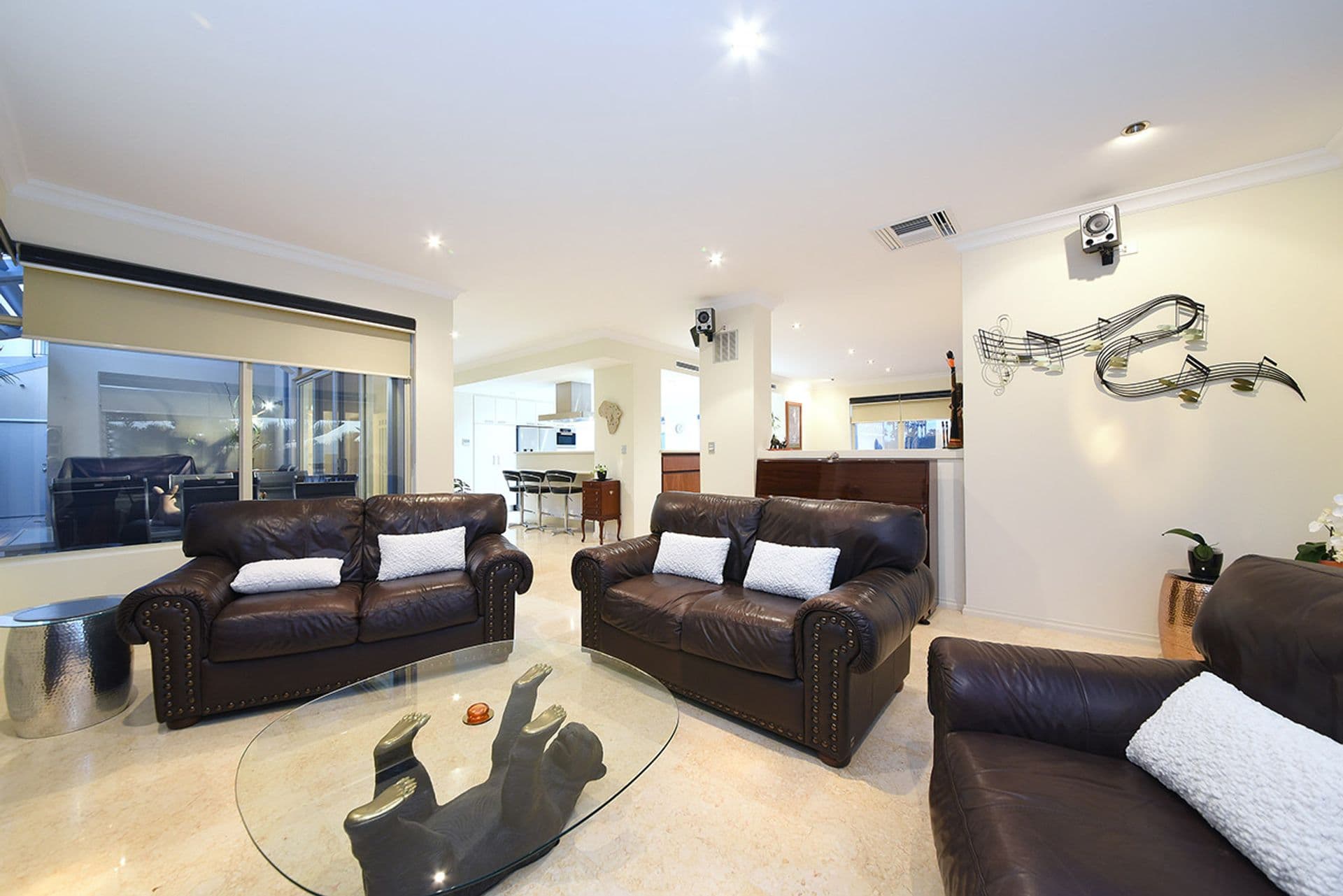 1 Penryn Lane, Mindarie, WA, 6030, Mindarie - Thumbnail 8