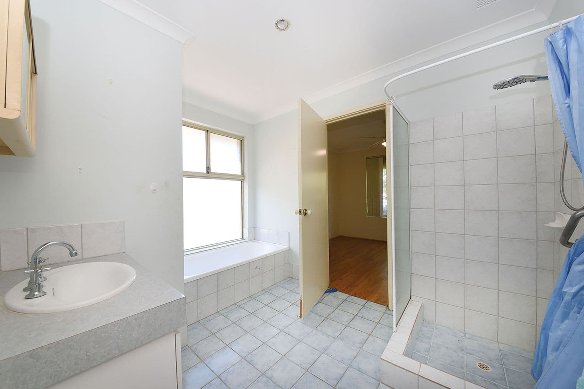 72 Dalvik Avenue, Merriwa, WA, 6030, Merriwa - Thumbnail 7
