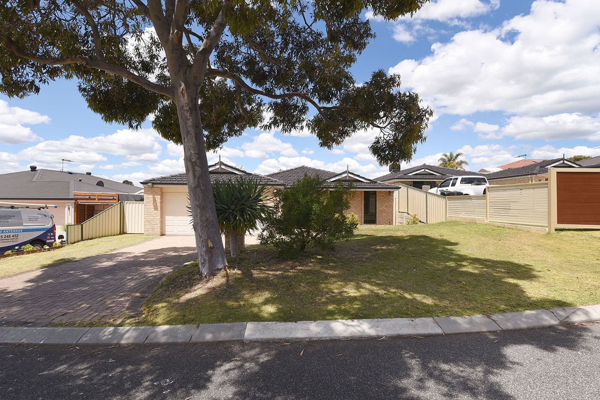 94 Roxburgh Circle, Kinross, WA, 6028, Kinross - Thumbnail 4