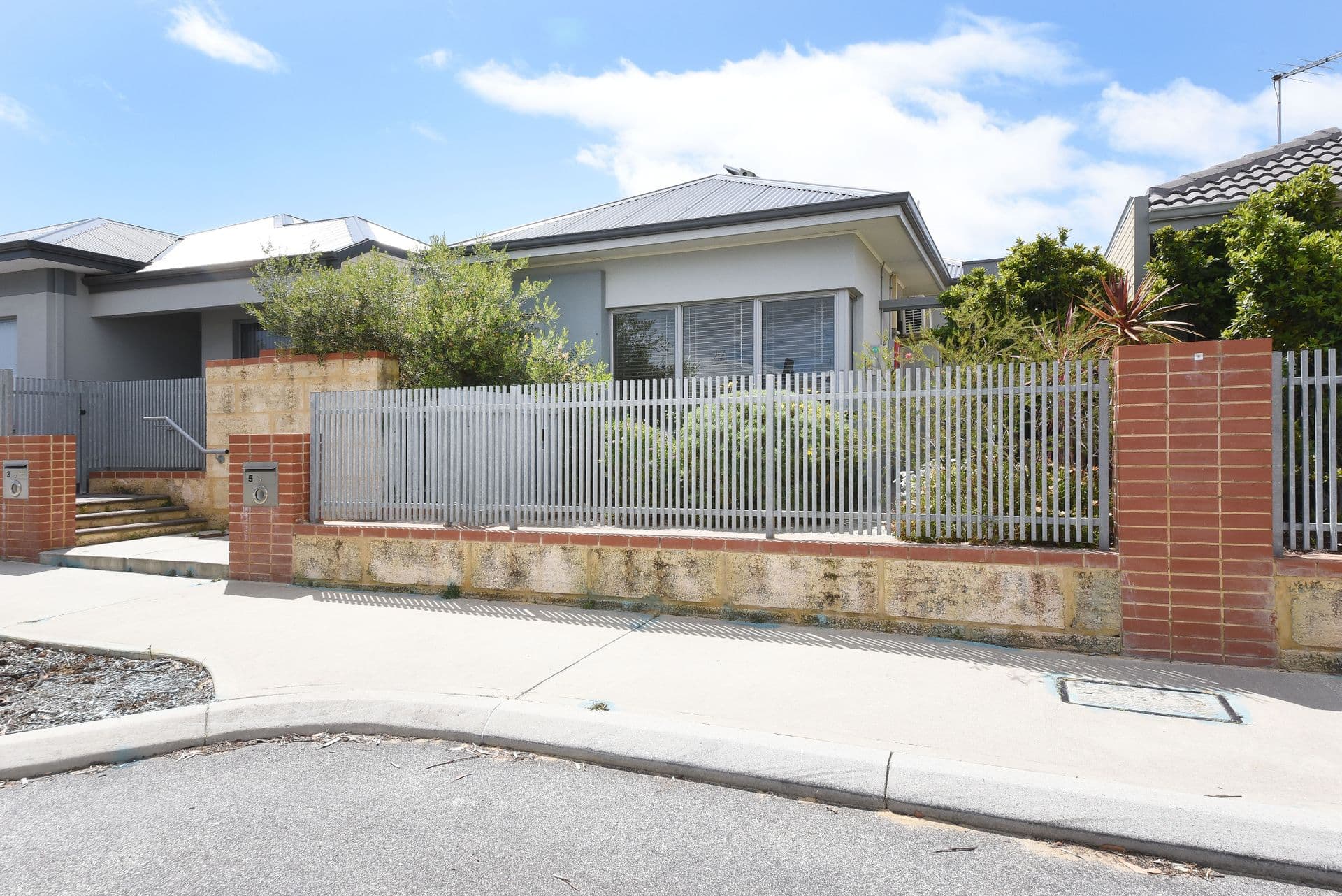 5 Perkins Drive, Clarkson, WA, 6030, Clarkson - Thumbnail 2
