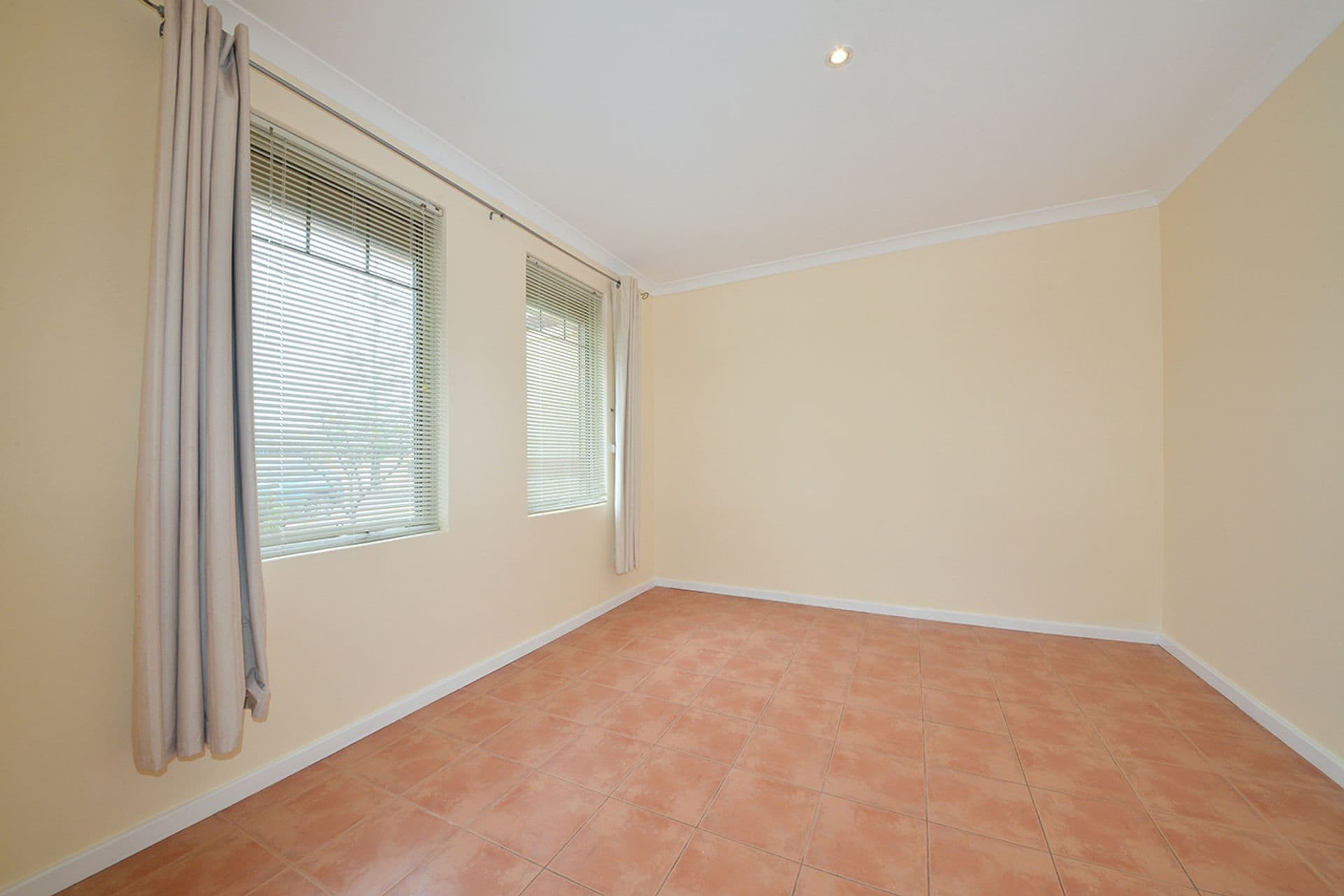 87 Benenden Avenue, Butler, WA, 6036, Butler - Thumbnail 3