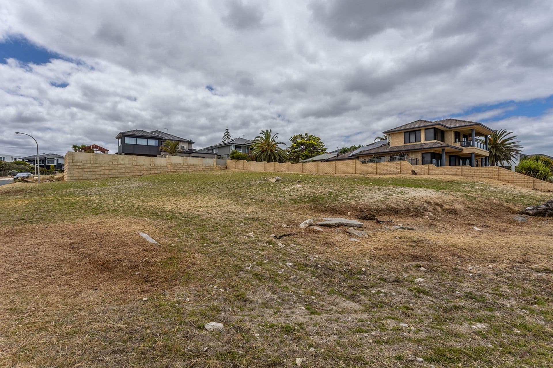 42 Kinsale Drive, Mindarie, WA, 6030, Mindarie - Thumbnail 2