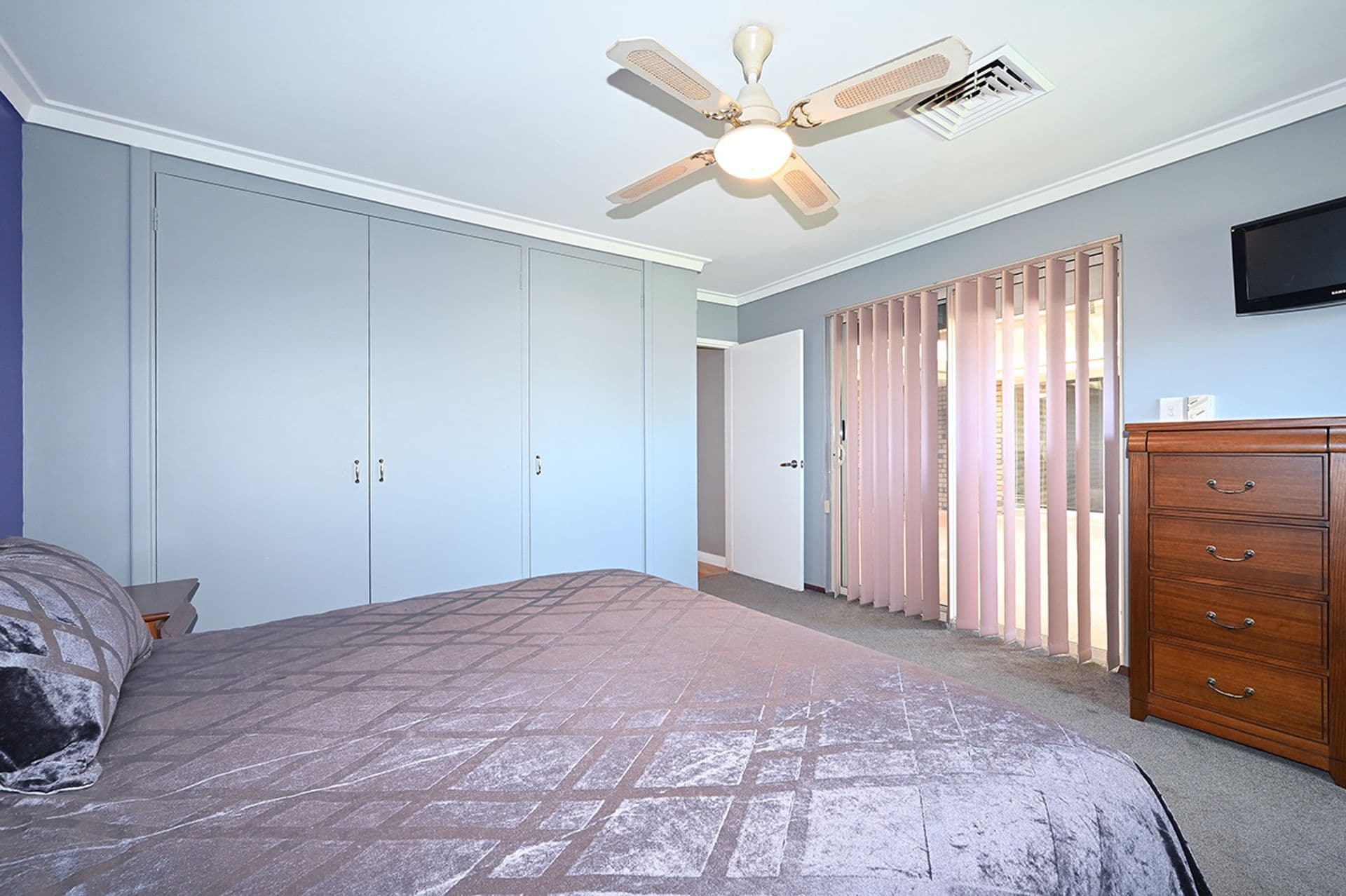 27 Warruga Way, Wanneroo, WA, 6065, Wanneroo - Thumbnail 6
