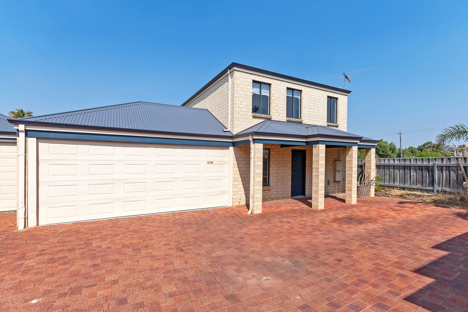 4/37 Stradbroke Gardens, Ridgewood, WA, 6030, Ridgewood - Thumbnail 2