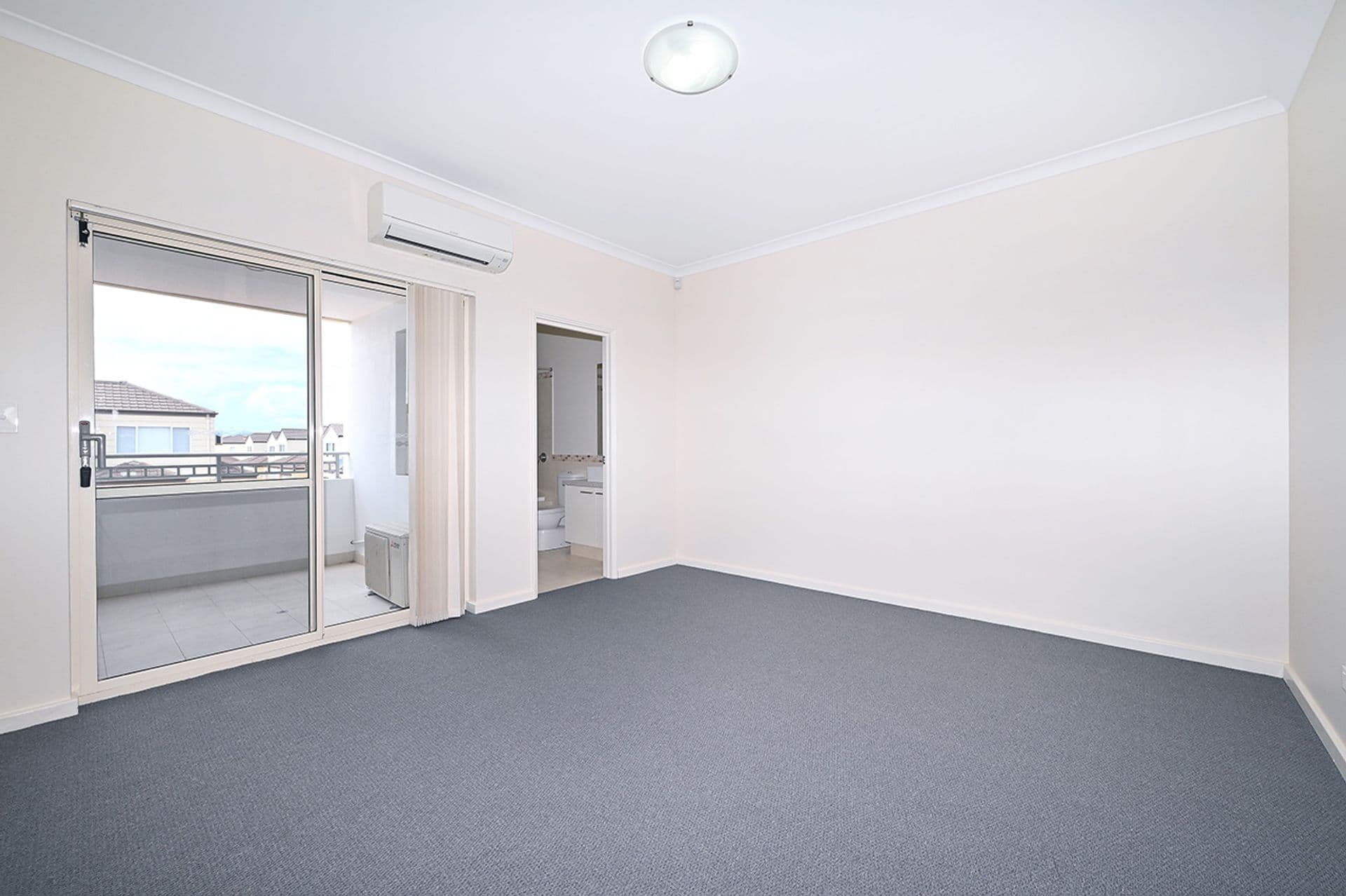 4/150 Celebration Boulevard, Clarkson, WA, 6030, Clarkson - Thumbnail 2