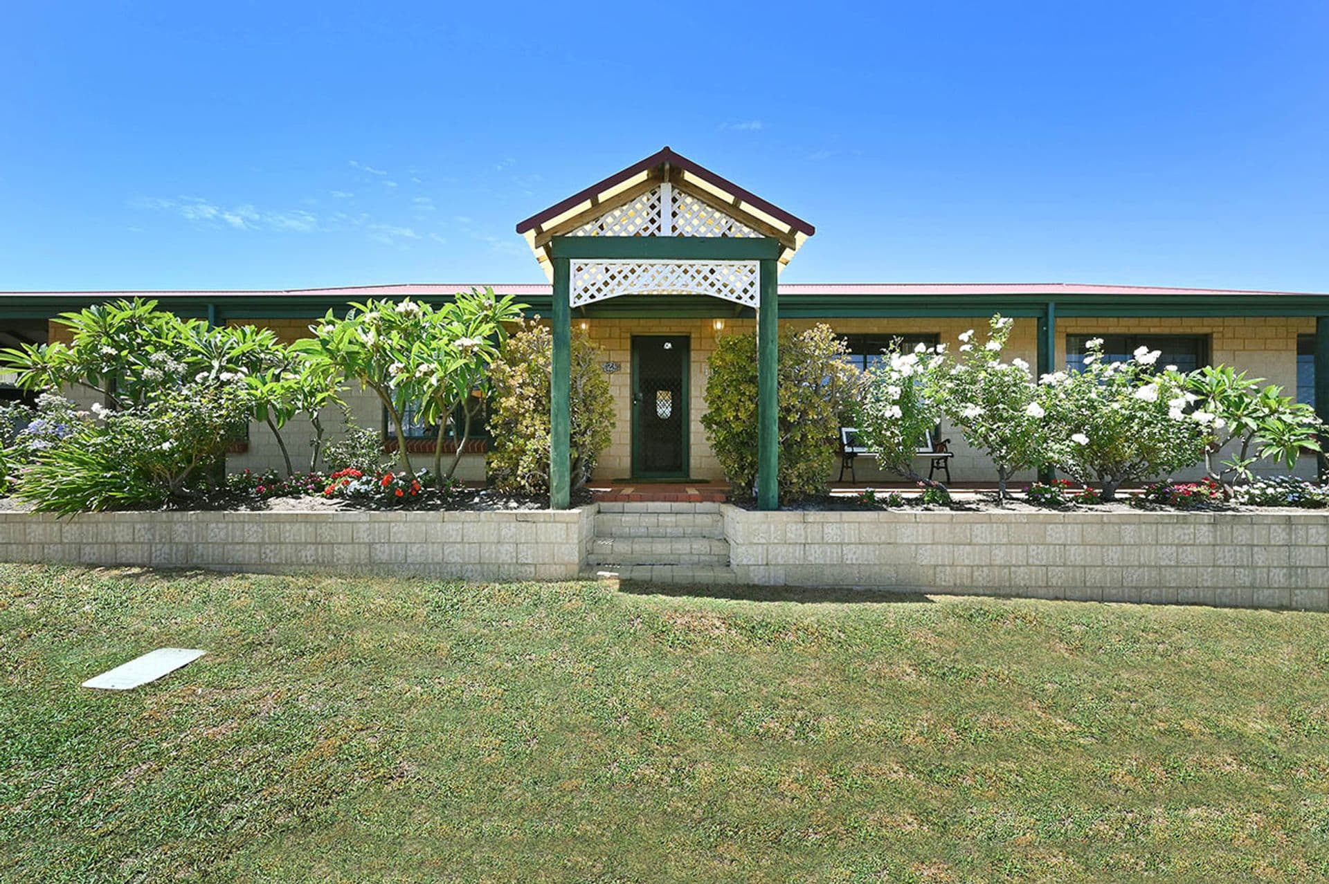 2 Ostend Parade, Mindarie, WA, 6030, Mindarie - Thumbnail 4