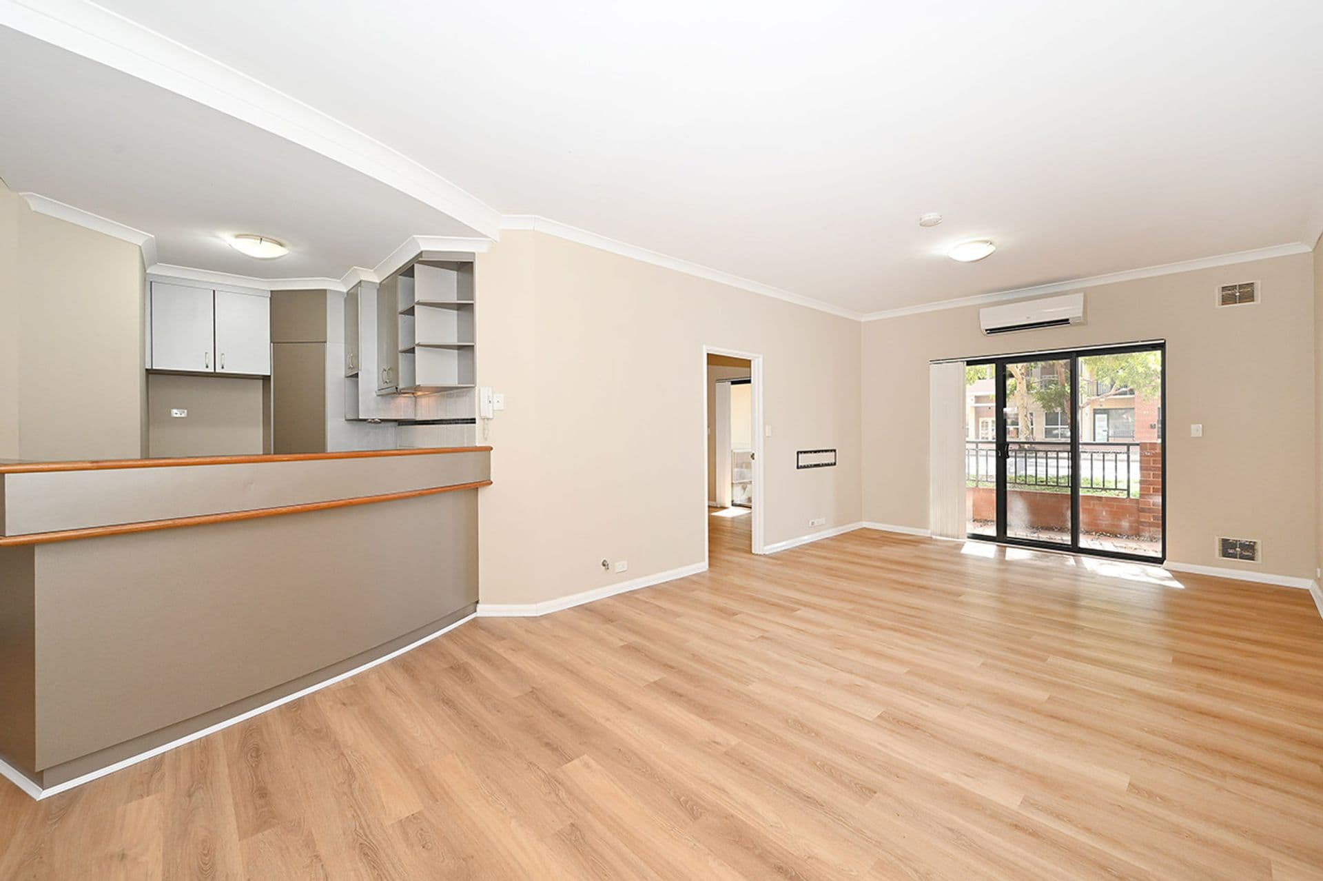 2/4 Rockbeare Grove, Ivanhoe, Ivanhoe - Thumbnail 7
