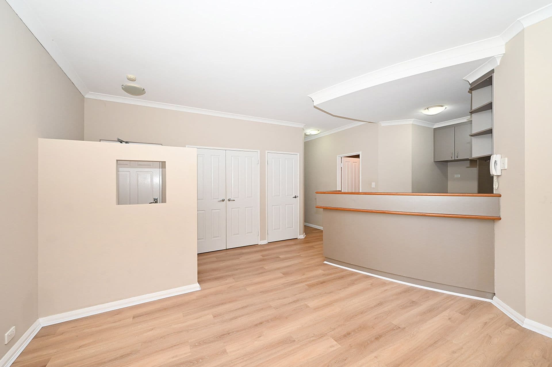 2/4 Rockbeare Grove, Ivanhoe, Ivanhoe - Thumbnail 6