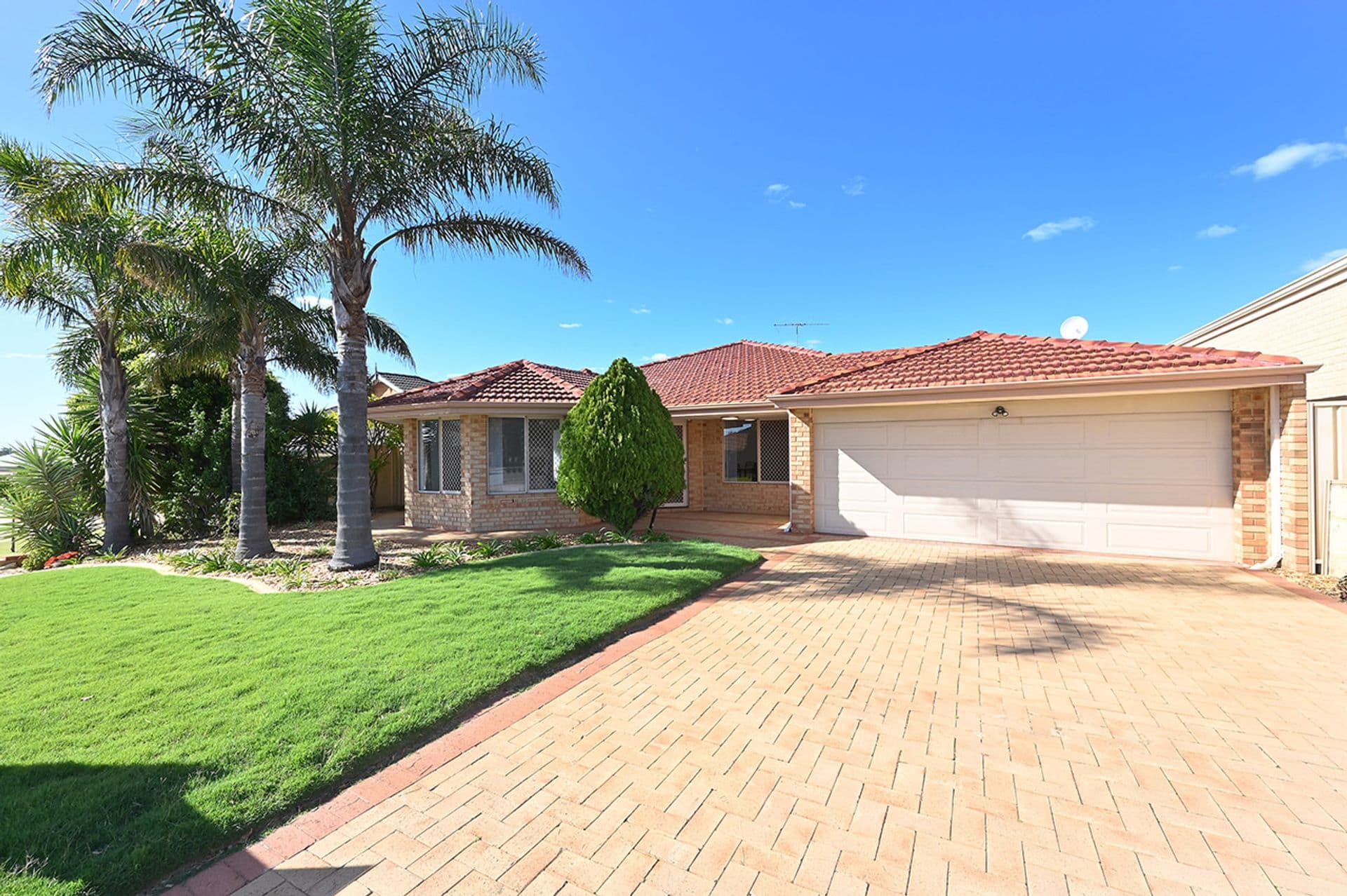 83 Clydebank Crescent, Kinross, WA, 6028, Kinross - Thumbnail 2