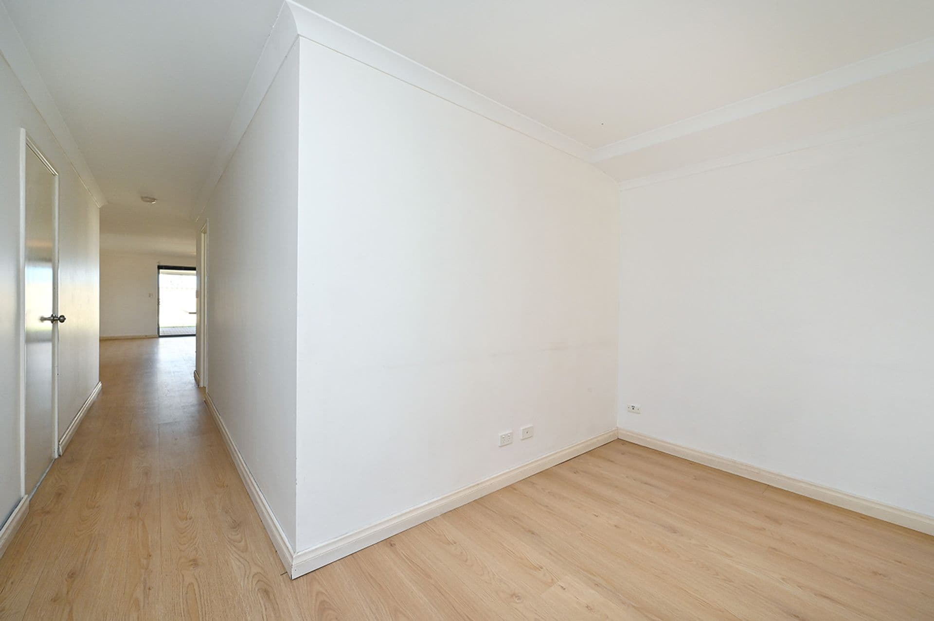 20 Altrincham Grove, Butler, WA, 6036, Butler - Thumbnail 2