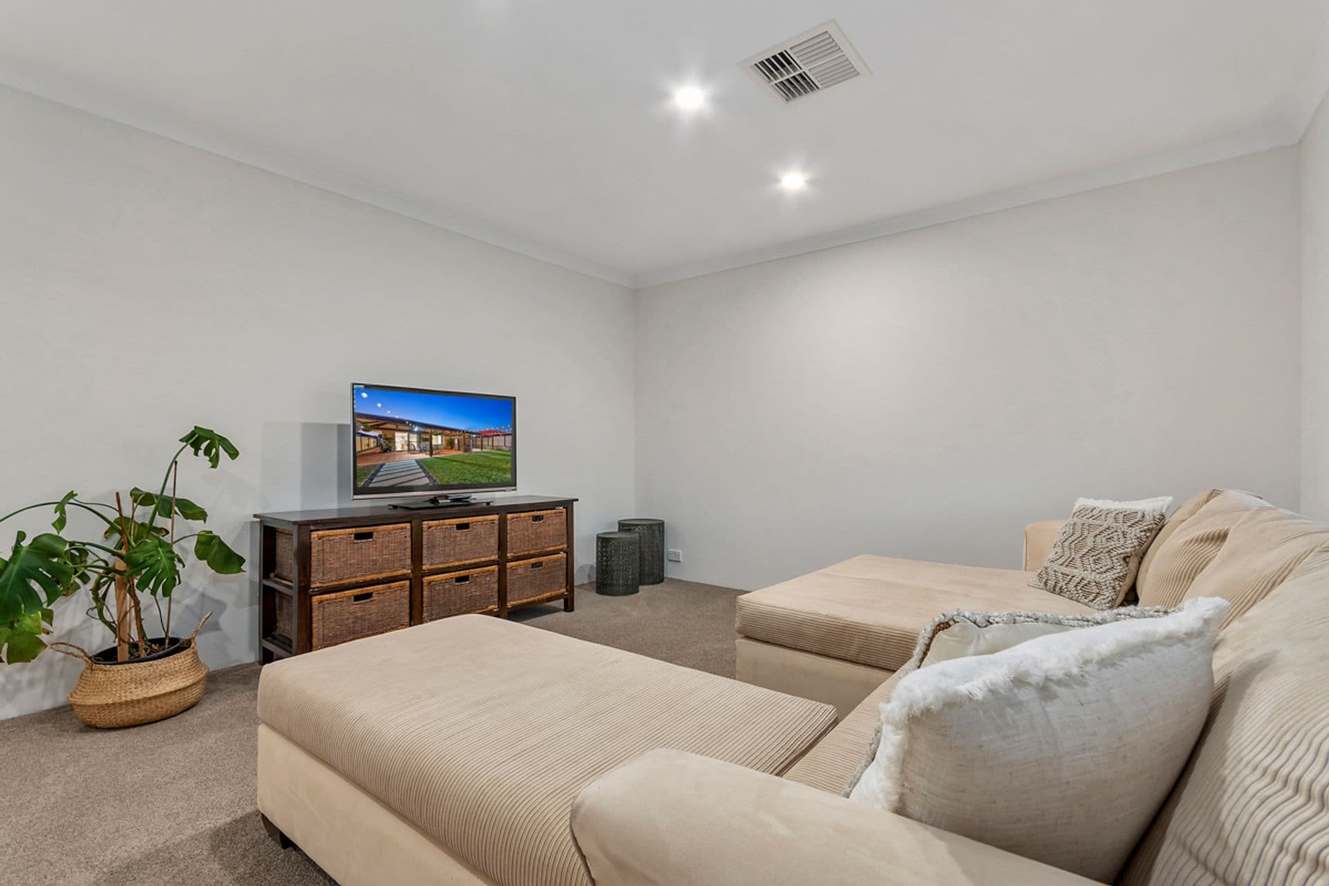 18 Glomach Circuit, Kinross, WA, 6028, Kinross - Thumbnail 4