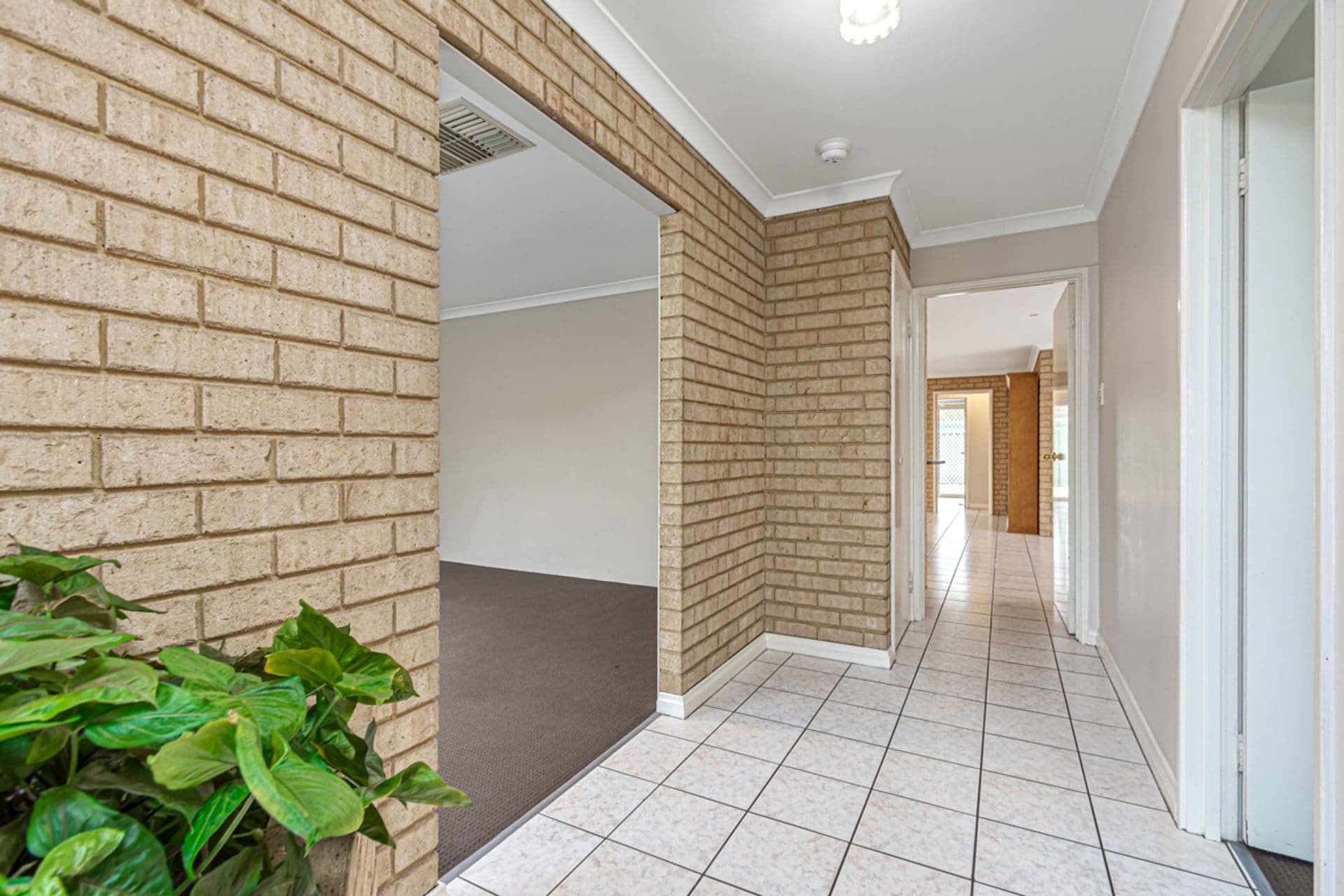 15 Trifund Court, Merriwa, WA, 6030, Merriwa - Thumbnail 2