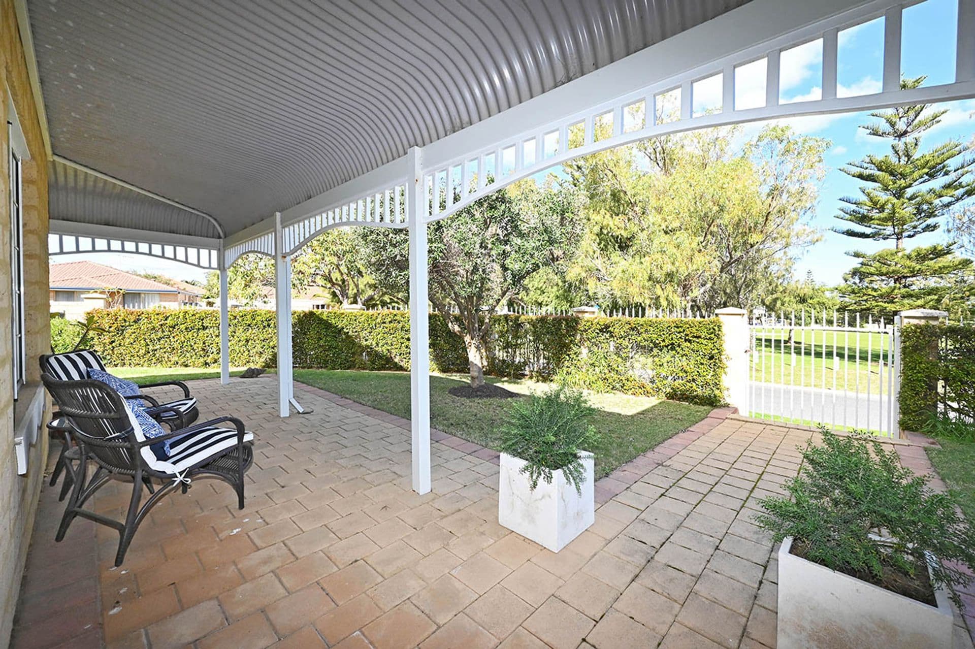 5 Holyhead Green, Mindarie, WA, 6030, Mindarie - Thumbnail 3
