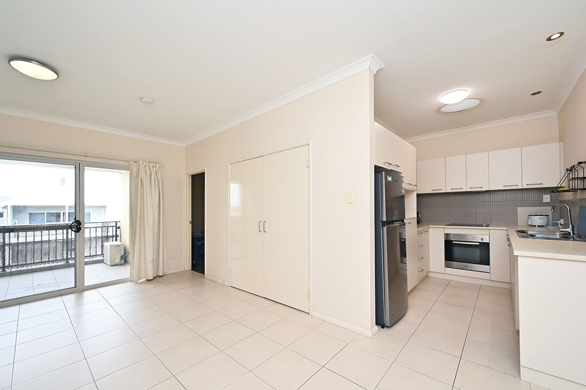 10/291 Ocean Keys Boulevard, Clarkson, WA, 6030, Clarkson - Thumbnail 5