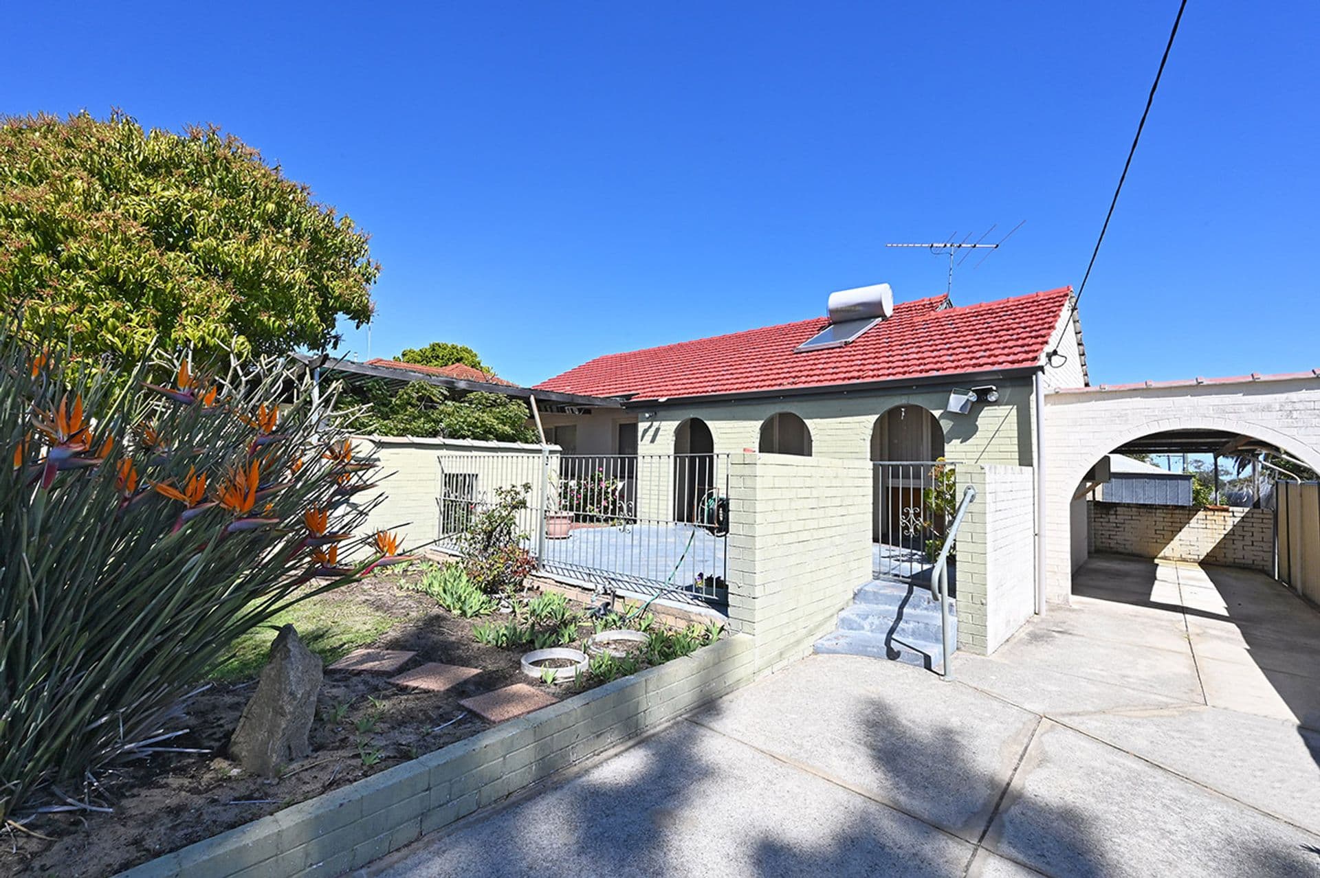 20 Eastbourne Crescent, Nollamara, WA, 6061, Nollamara - Thumbnail 2