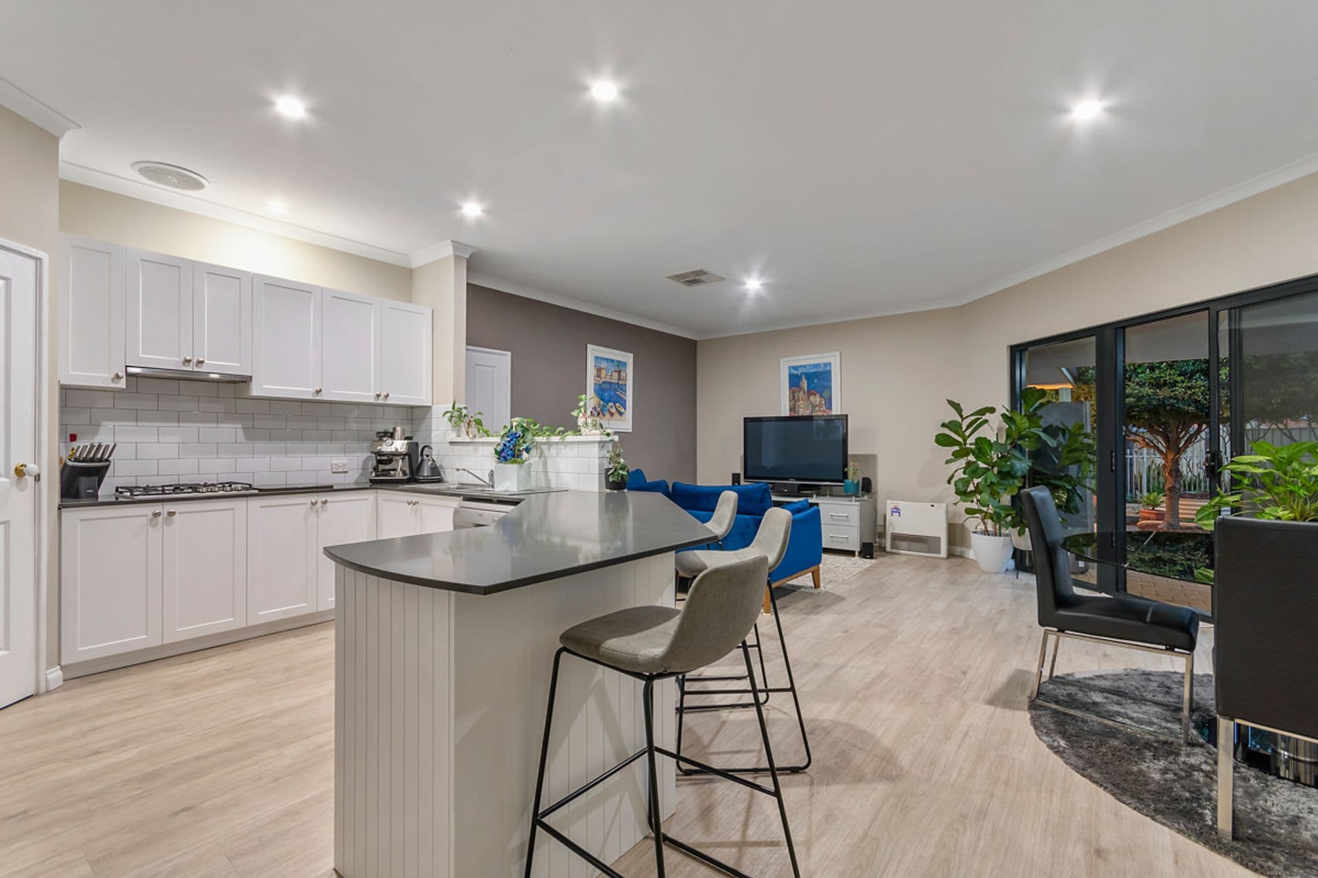 10 Coatbridge Circuit, Kinross, WA, 6028, Kinross - Thumbnail 7