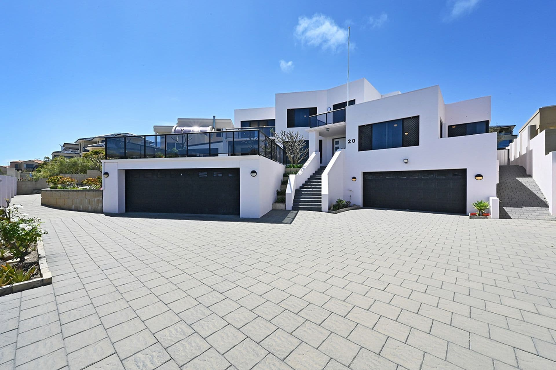 20 Kings Lynn Rise, Mindarie, WA, 6030, Mindarie - Thumbnail 2