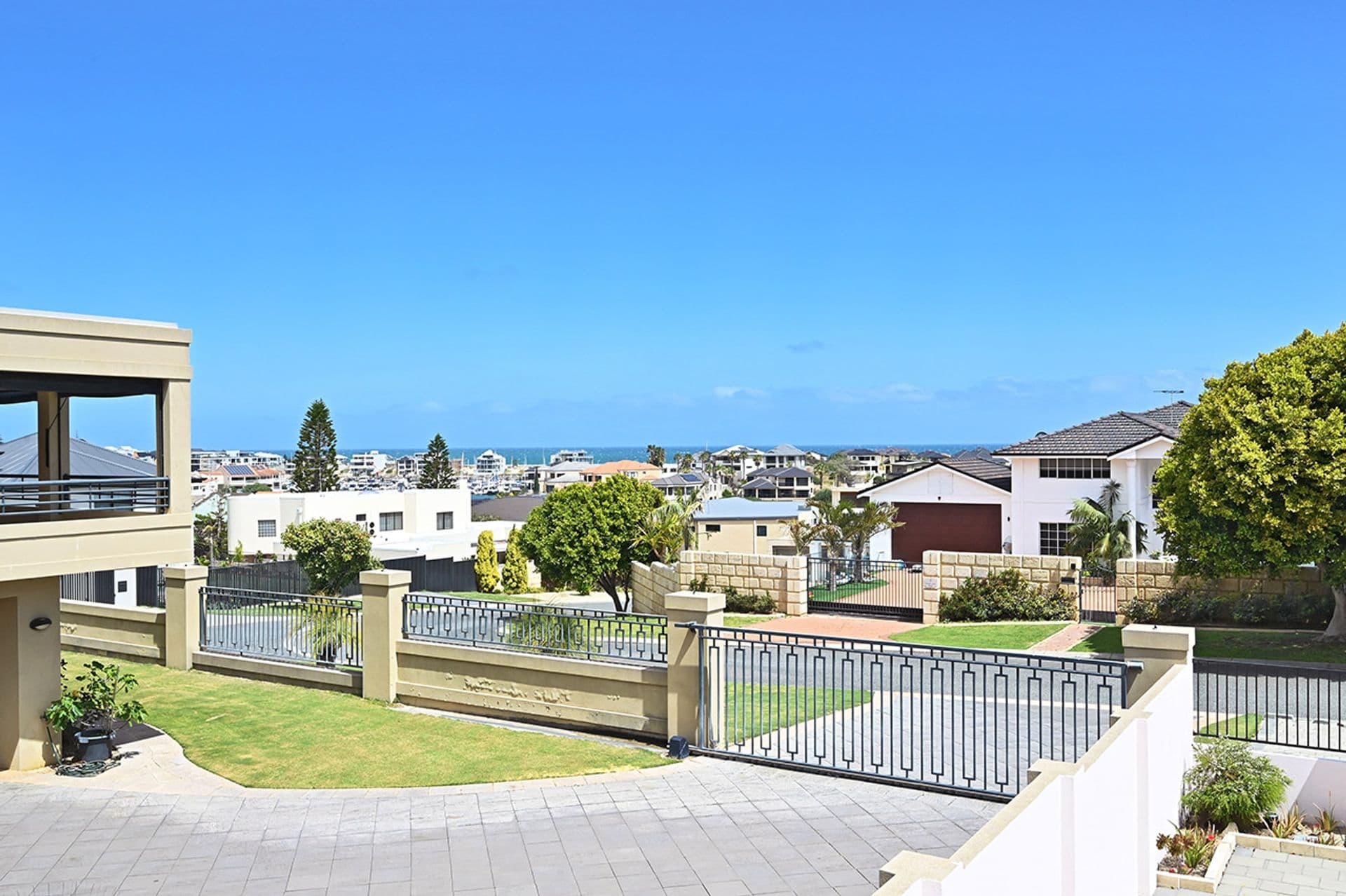 20 Kings Lynn Rise, Mindarie, WA, 6030, Mindarie - Thumbnail 3