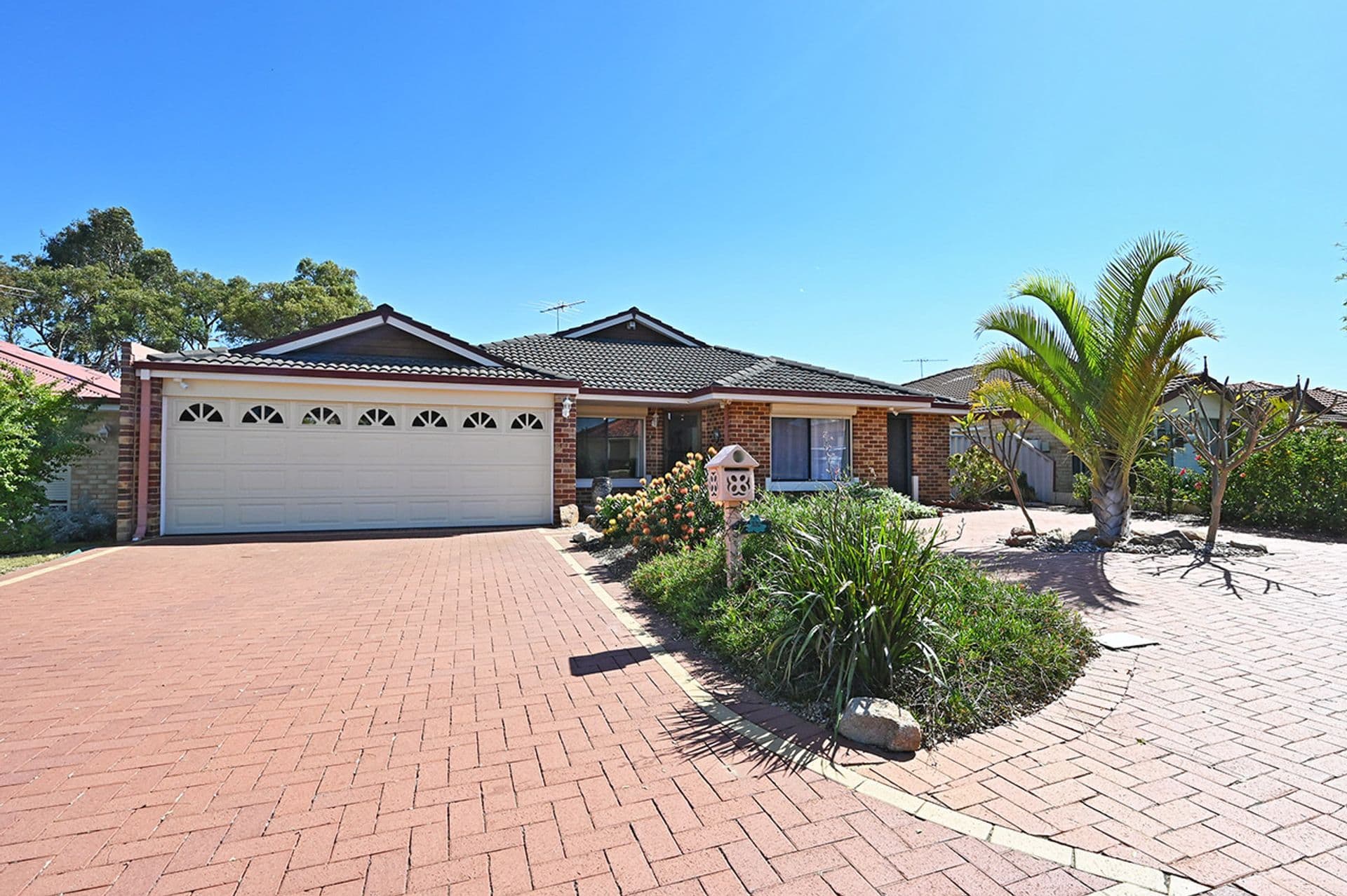 17 Kippilaw Loop, Carramar, WA, 6031, Carramar - Thumbnail 2