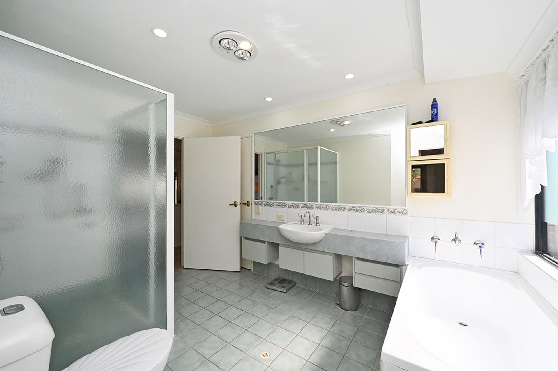 17 Kippilaw Loop, Carramar, WA, 6031, Carramar - Thumbnail 8