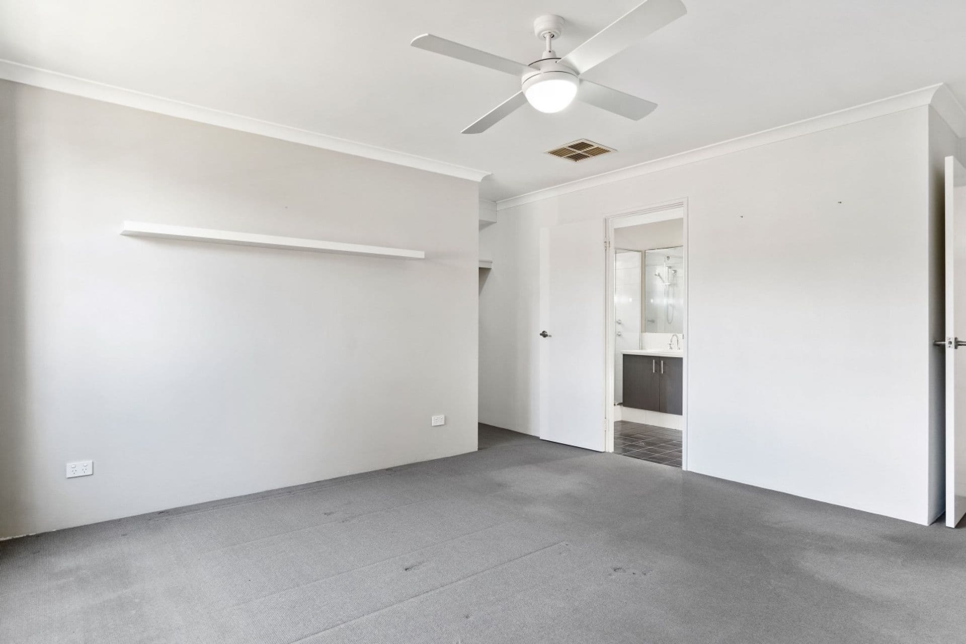 16 Dulles Way, Clarkson, WA, 6030, Clarkson - Thumbnail 7