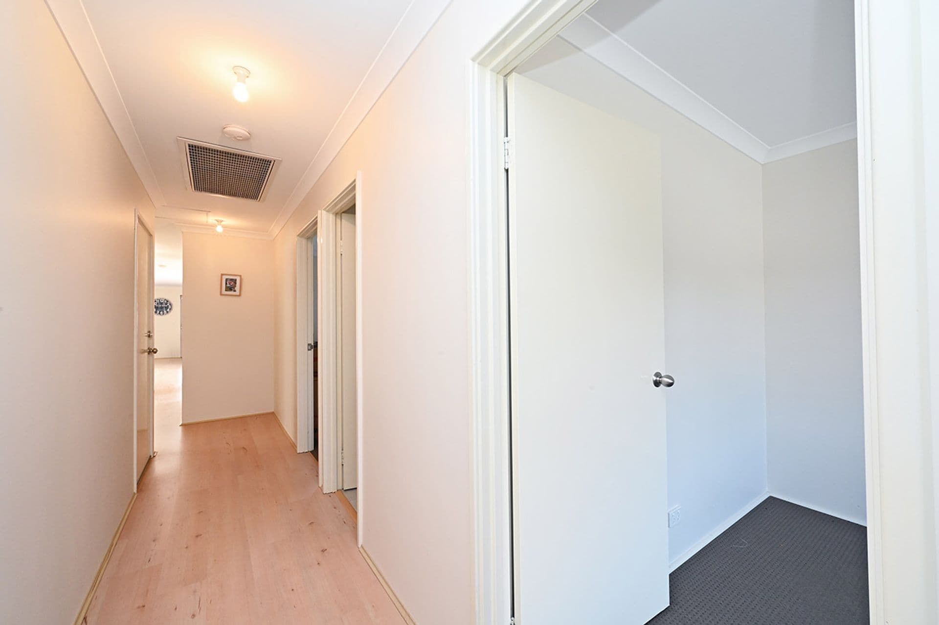 10 Tawny Way, Alkimos, WA, 6038, Alkimos - Thumbnail 3