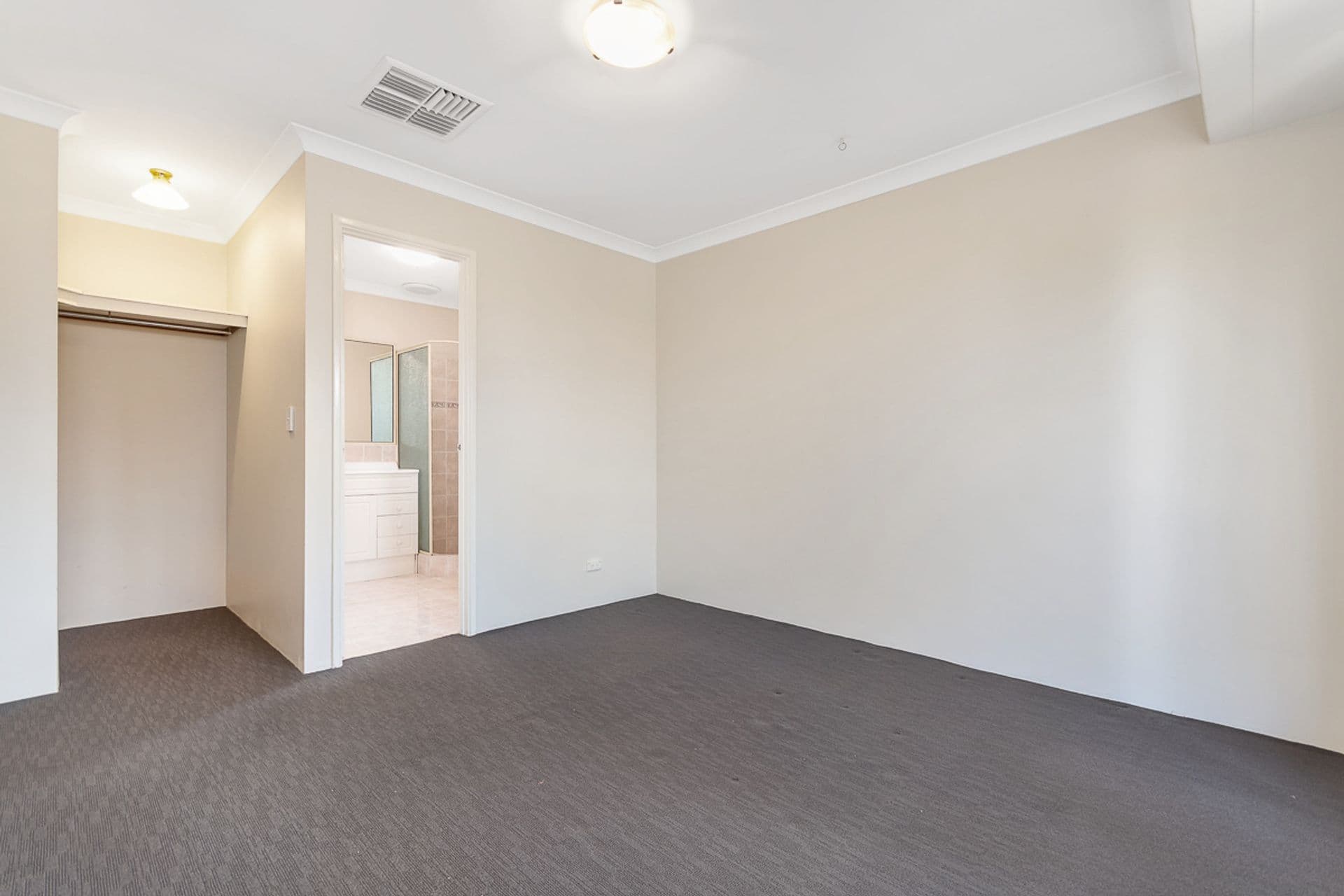 57 Stonehaven Parade, Kinross, WA, 6028, Kinross - Thumbnail 4