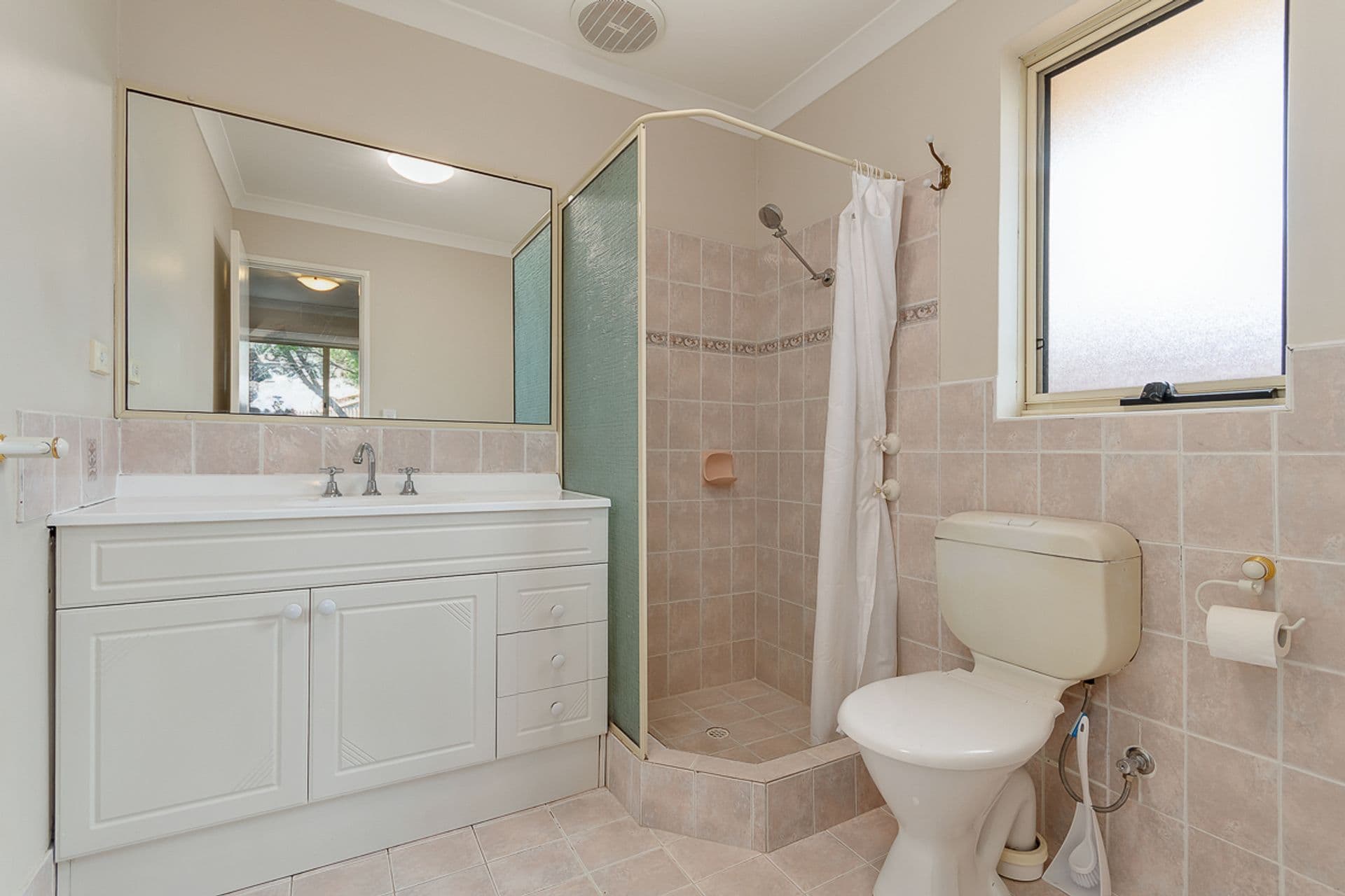 57 Stonehaven Parade, Kinross, WA, 6028, Kinross - Thumbnail 5