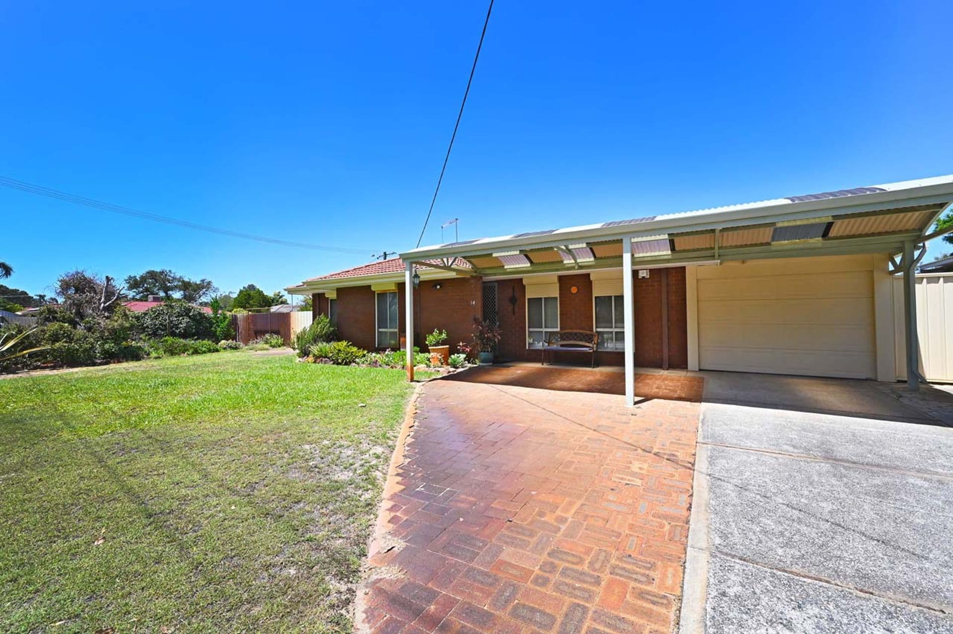 14 Cressida Way, Camillo, WA, 6111, Camillo - Thumbnail 2