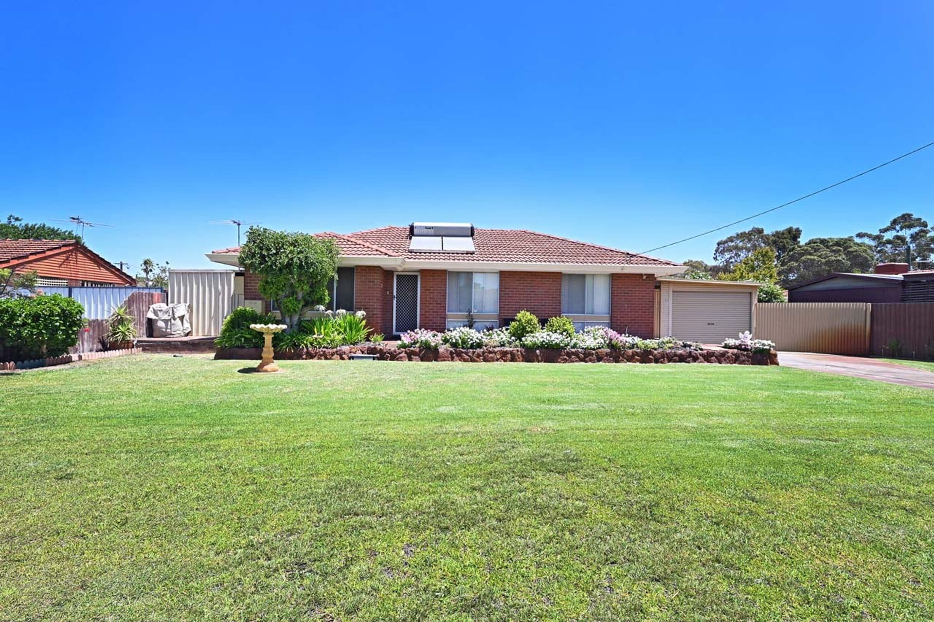 12 Cressida Way, Camillo, WA, 6111, Camillo - Image 1