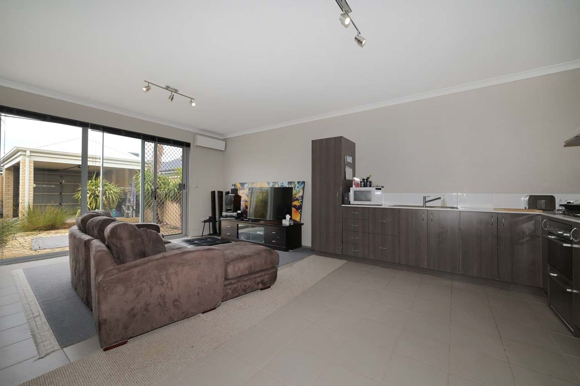 9 Brixham Vista, Butler, WA, 6036, Butler - Thumbnail 8