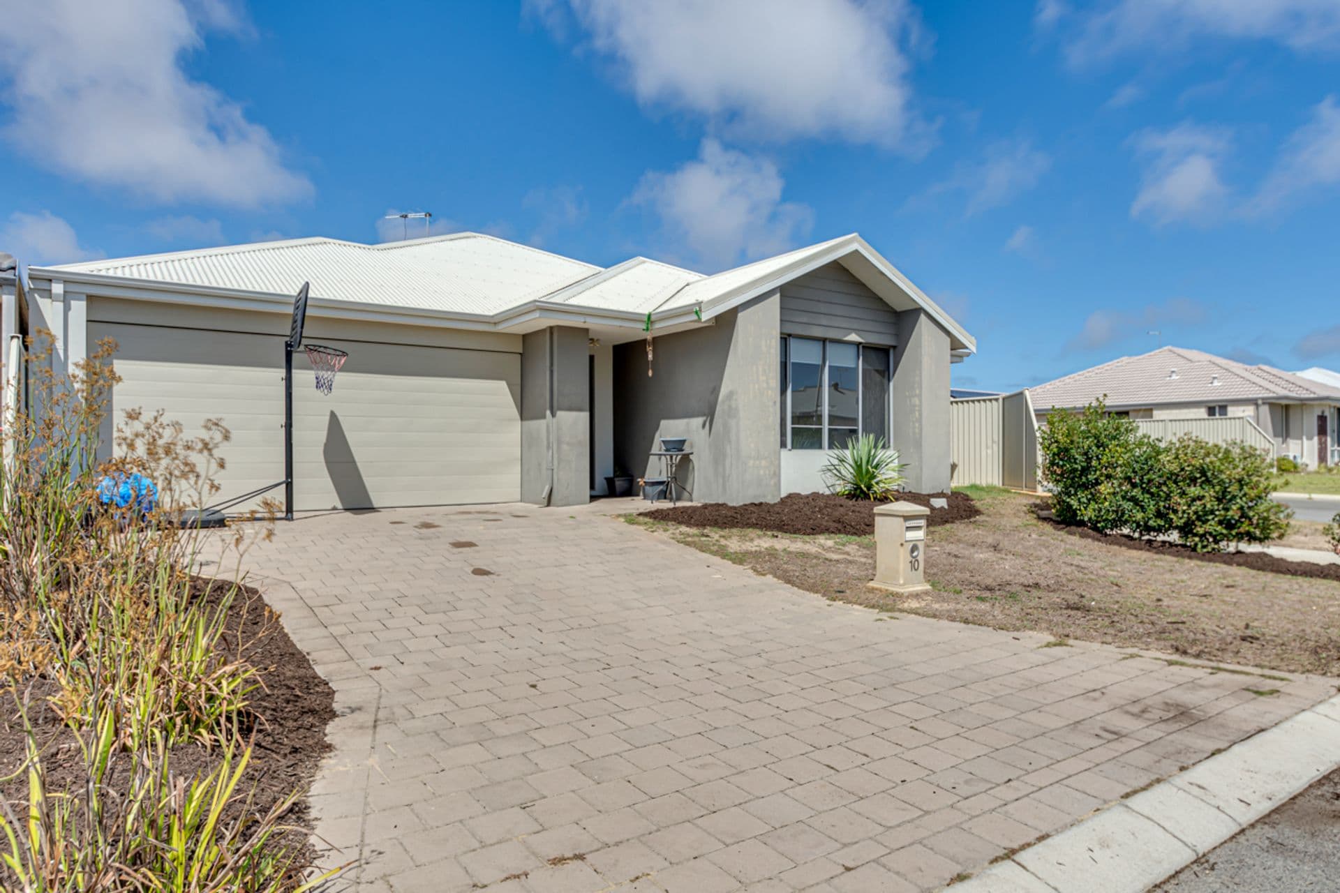 10 Mcgiffen Avenue, Alkimos, WA, 6038, Alkimos - Thumbnail 2