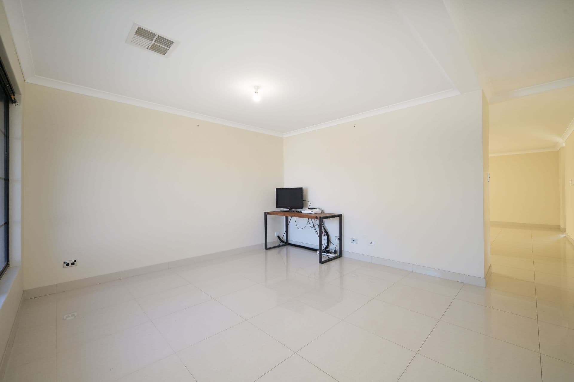 27 Cyandra Loop, Banksia Grove, WA, 6031, Banksia Grove - Thumbnail 5