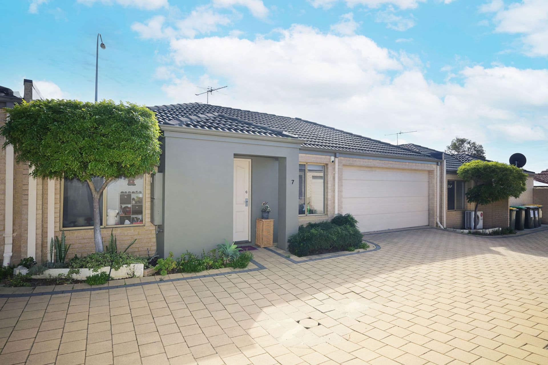 7/189 Kinross Drive, Kinross, WA, 6028, Kinross - Thumbnail 2
