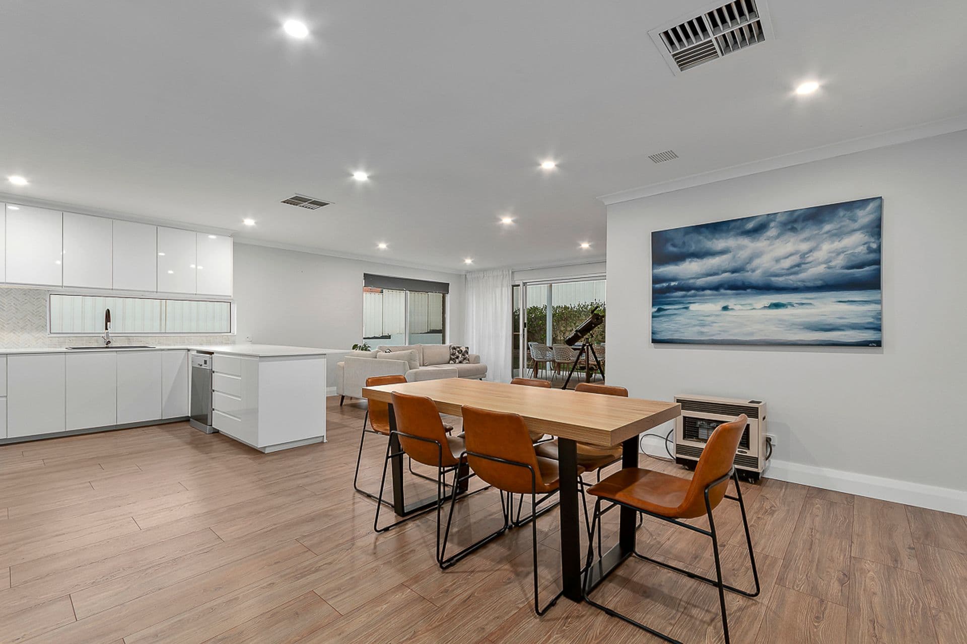 83 Macnaughton Crescent, Kinross, WA, 6028, Kinross - Thumbnail 8