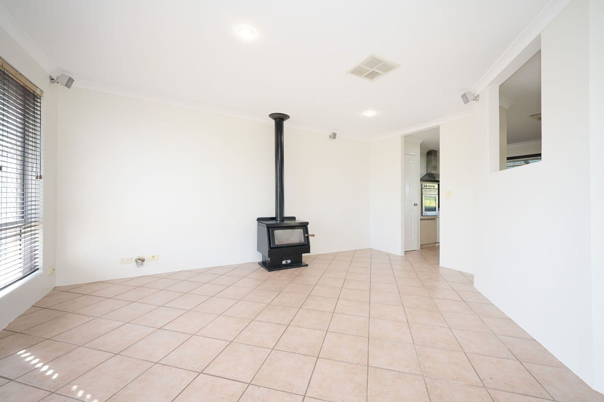 3 Tathra Way, Clarkson, WA, 6030, Clarkson - Thumbnail 4