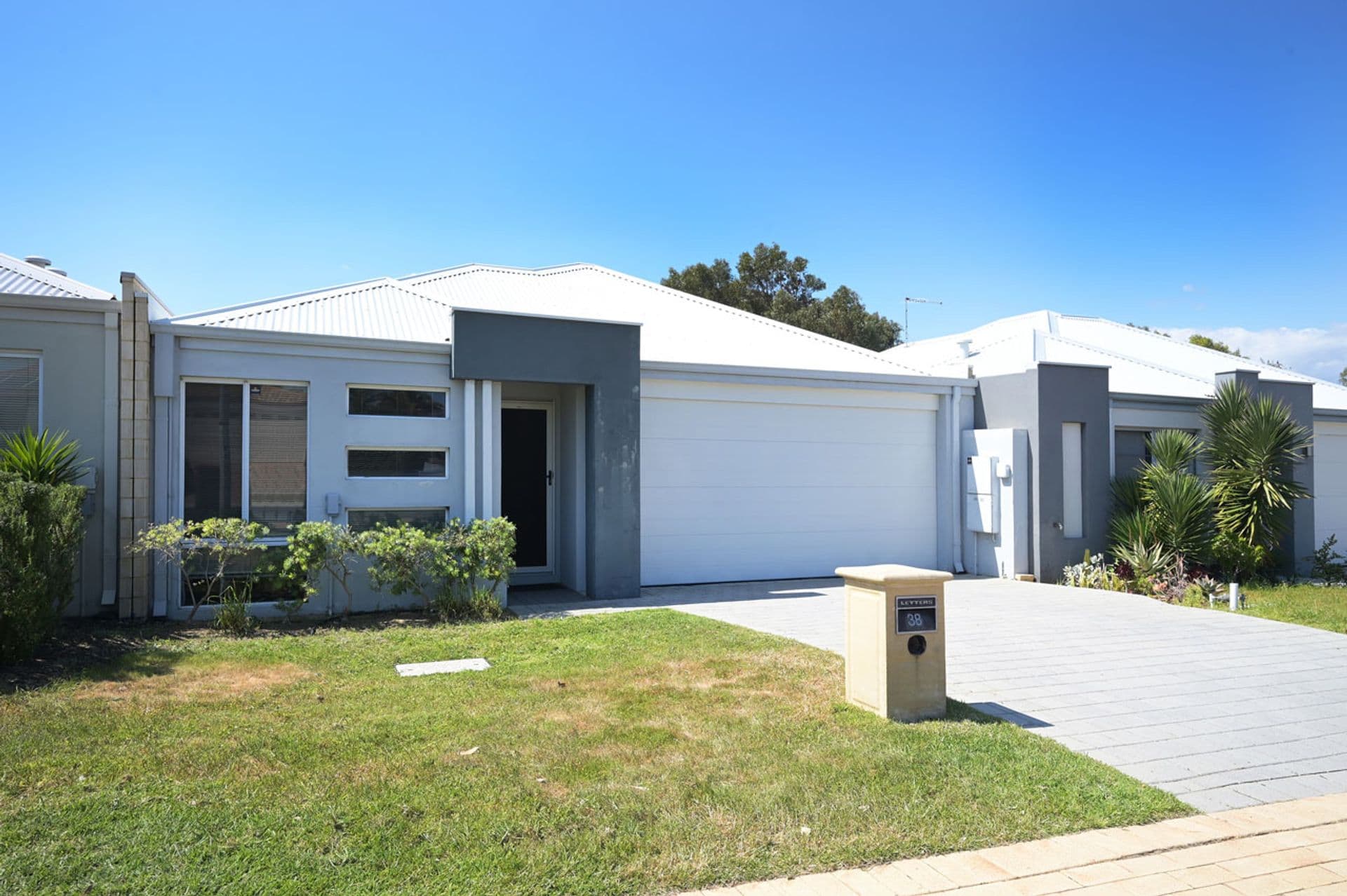 38 Dalvik Avenue, Merriwa, WA, 6030, Merriwa - Thumbnail 2