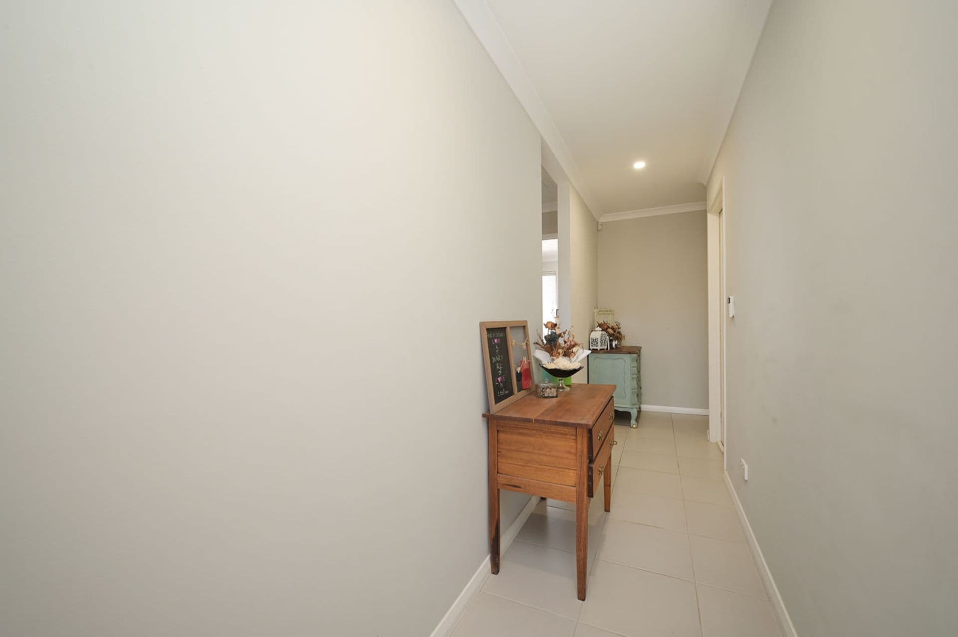 38 Dalvik Avenue, Merriwa, WA, 6030, Merriwa - Thumbnail 3