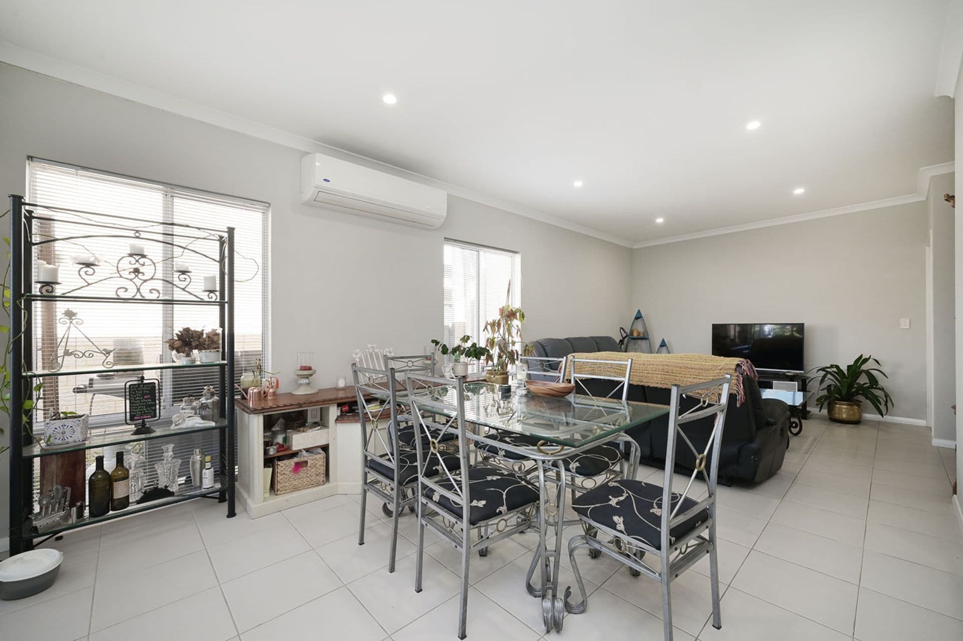 38 Dalvik Avenue, Merriwa, WA, 6030, Merriwa - Thumbnail 7