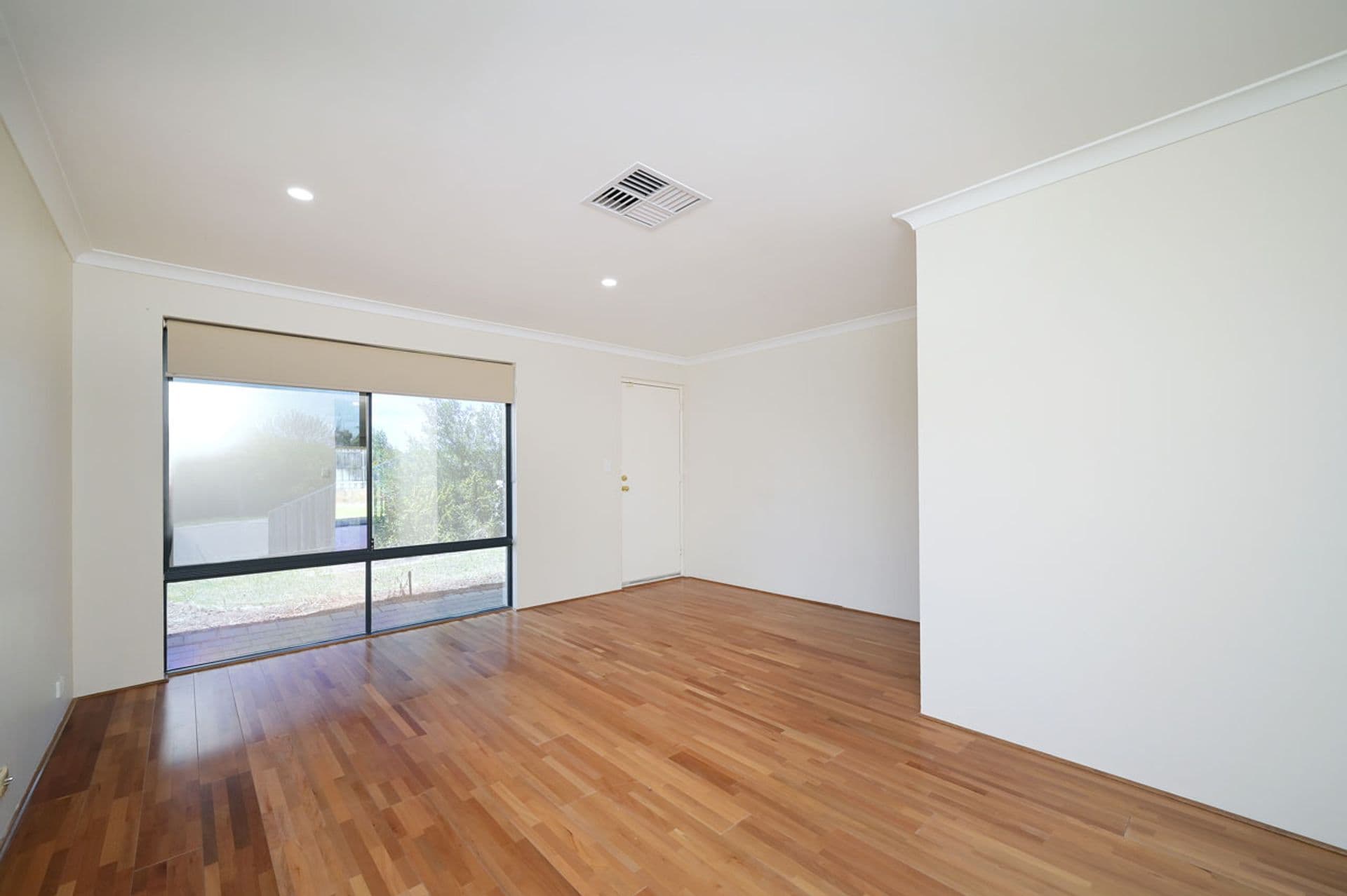 107 Mowbray Square, Clarkson, WA, 6030, Clarkson - Thumbnail 4