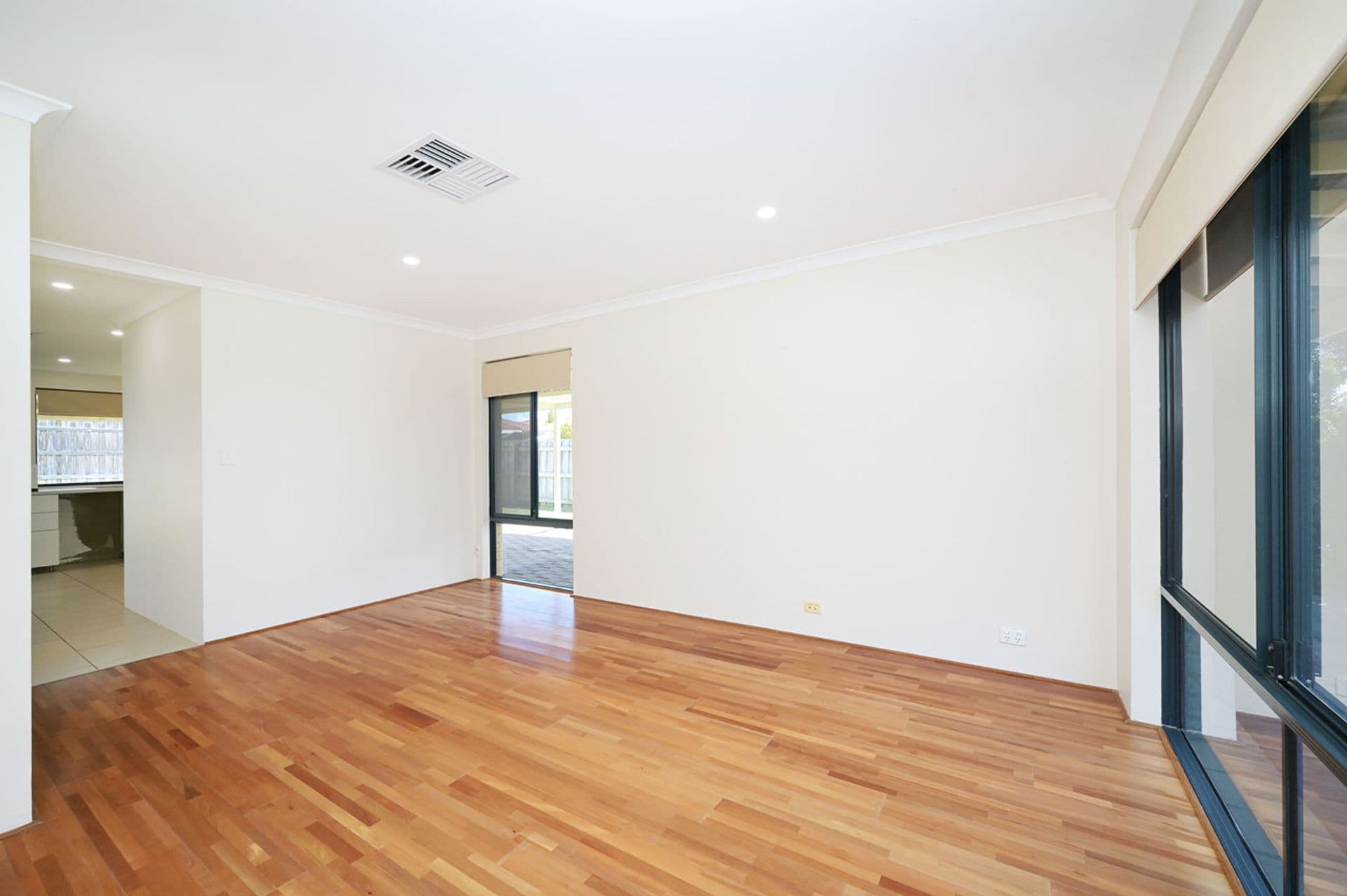 107 Mowbray Square, Clarkson, WA, 6030, Clarkson - Thumbnail 5