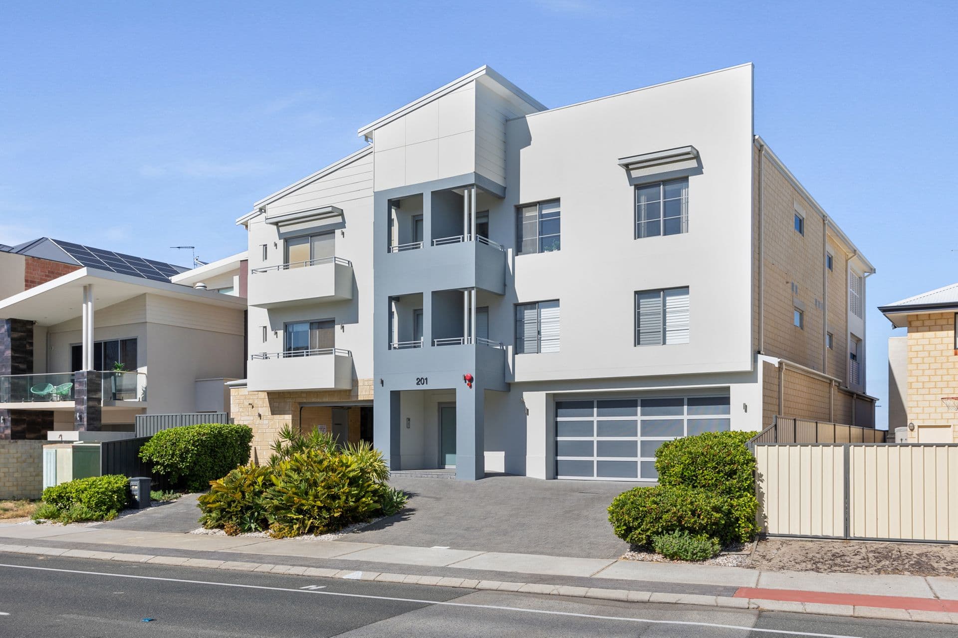 4/201 Anchorage Drive, Mindarie, WA, 6030, Mindarie - Thumbnail 2